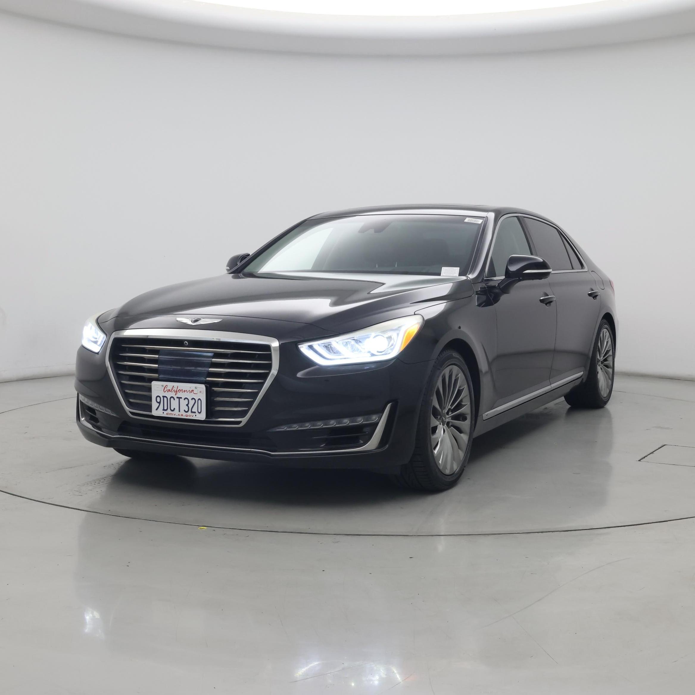 Thumbnail: 2018 Genesis G90 - 4