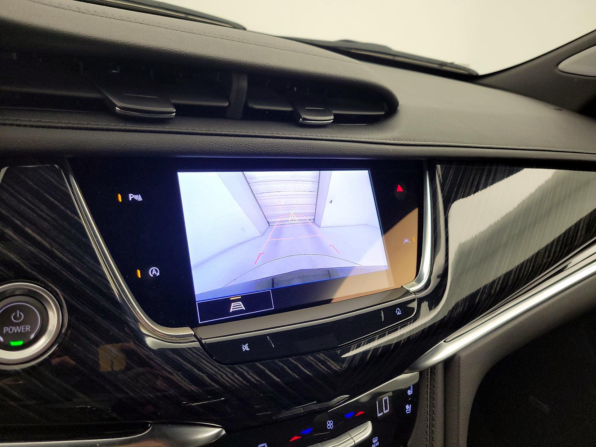 Thumbnail: 2025 Cadillac XT6 - 14