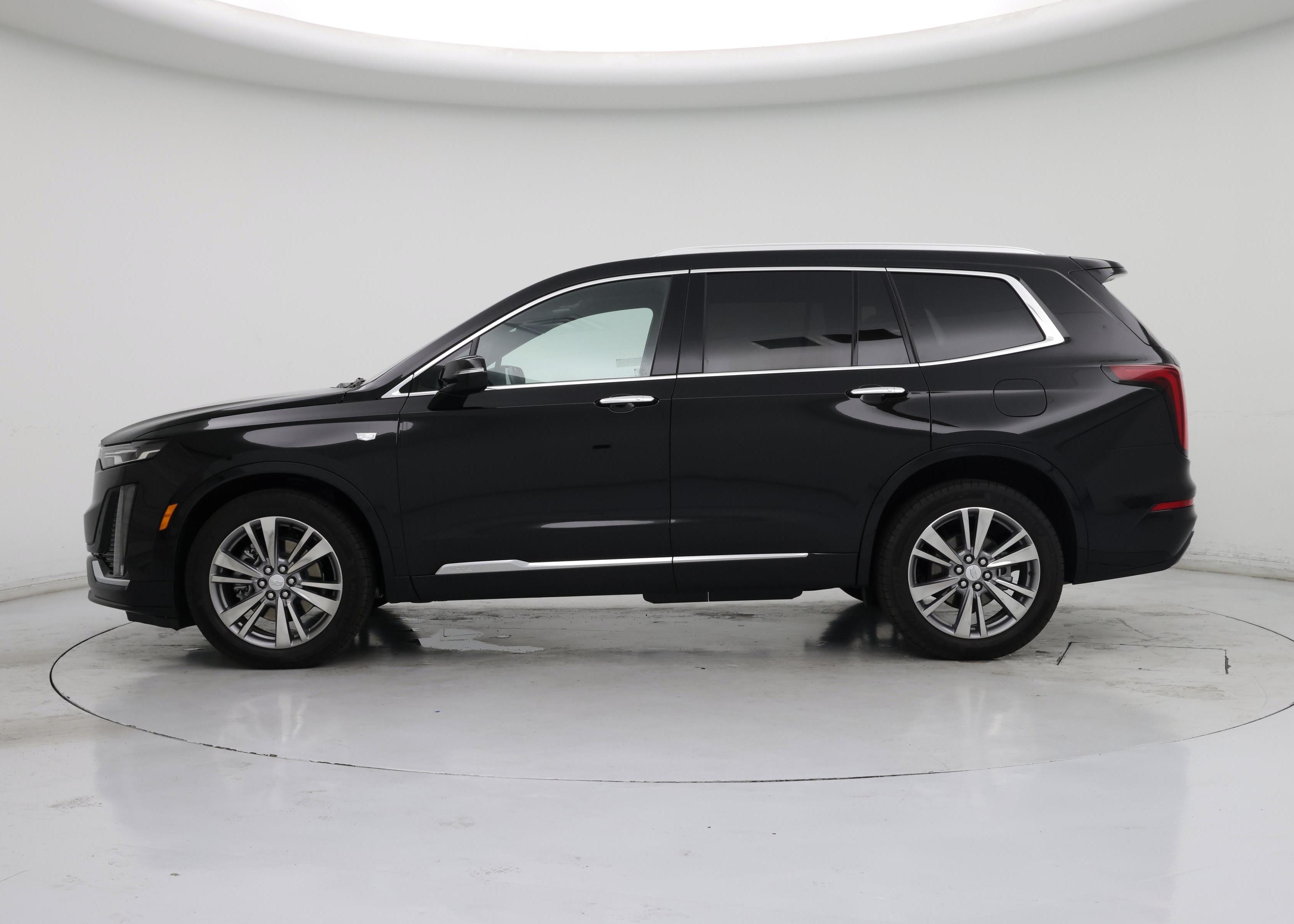 Thumbnail: 2025 Cadillac XT6 - 3