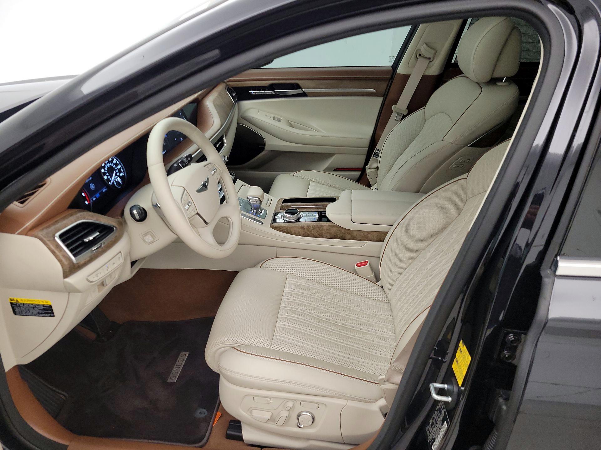 Thumbnail: 2021 Genesis G90 - 11