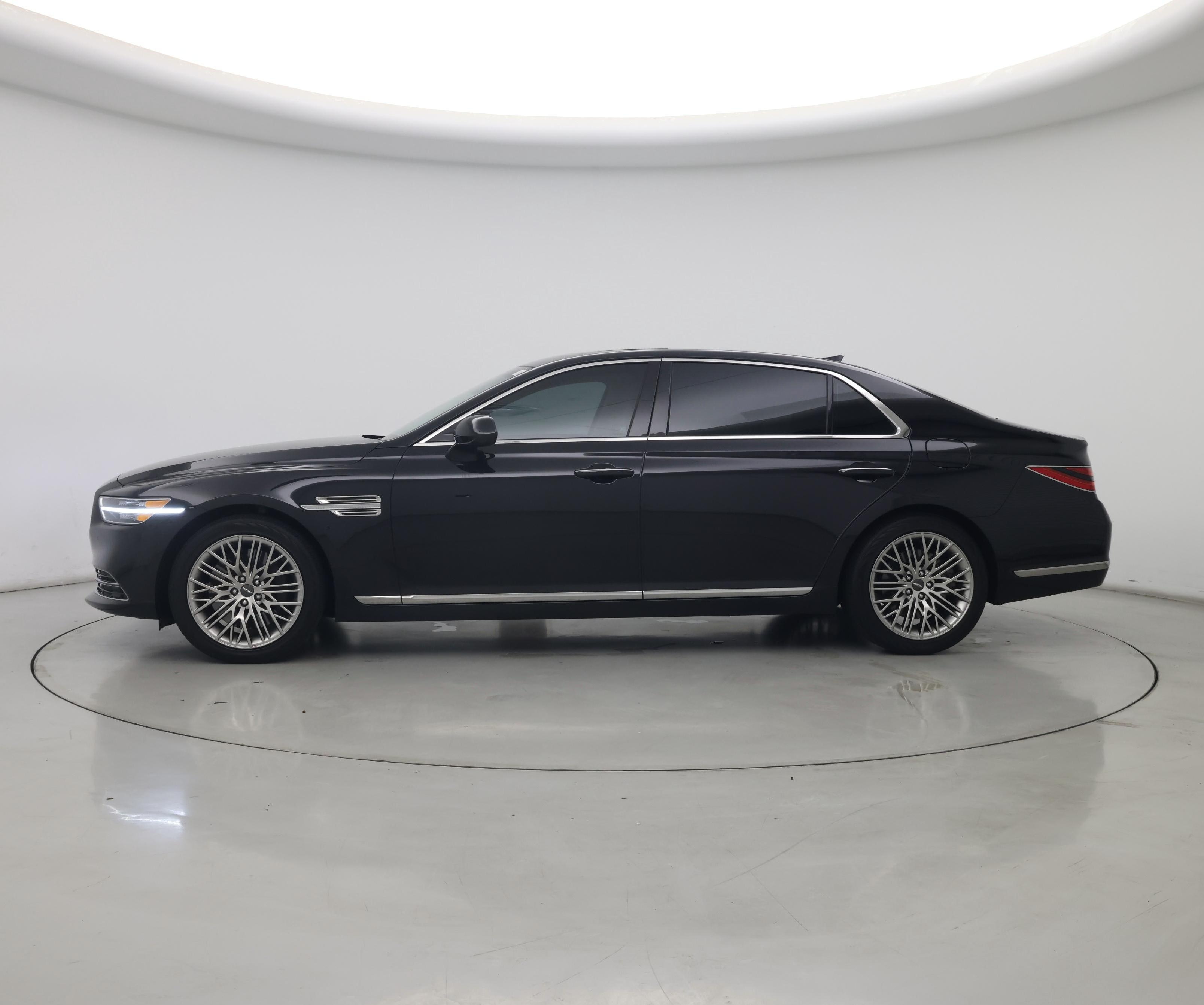 Thumbnail: 2021 Genesis G90 - 3