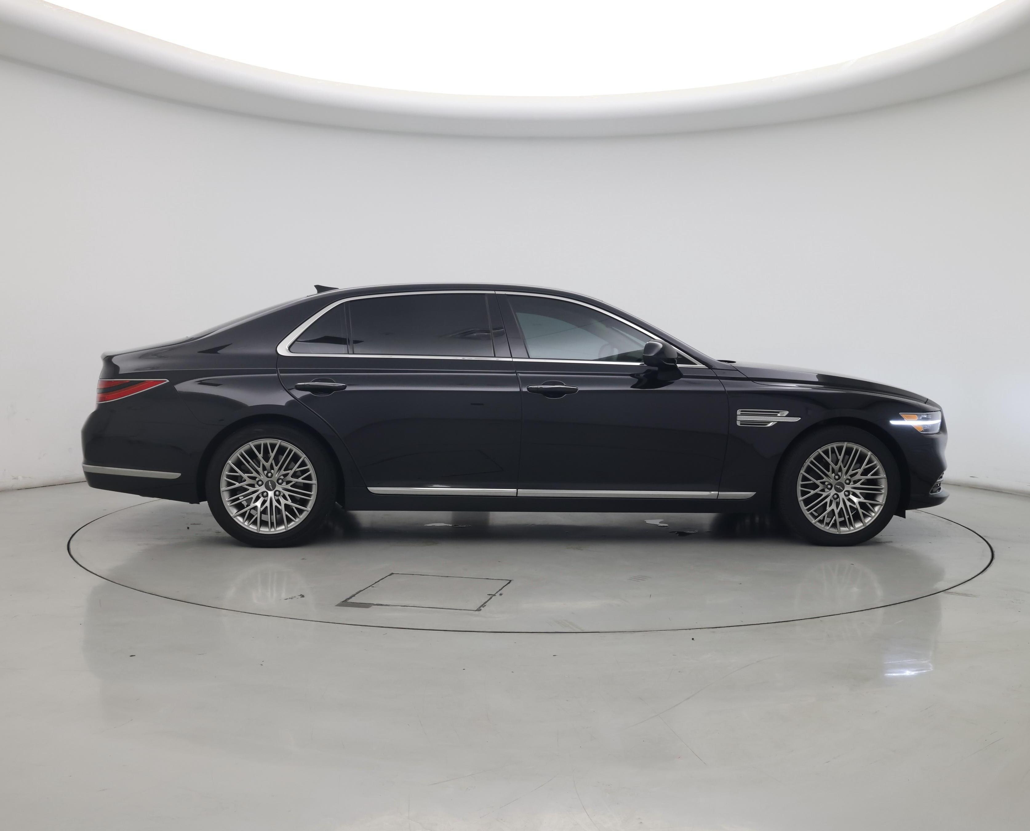 Thumbnail: 2021 Genesis G90 - 7