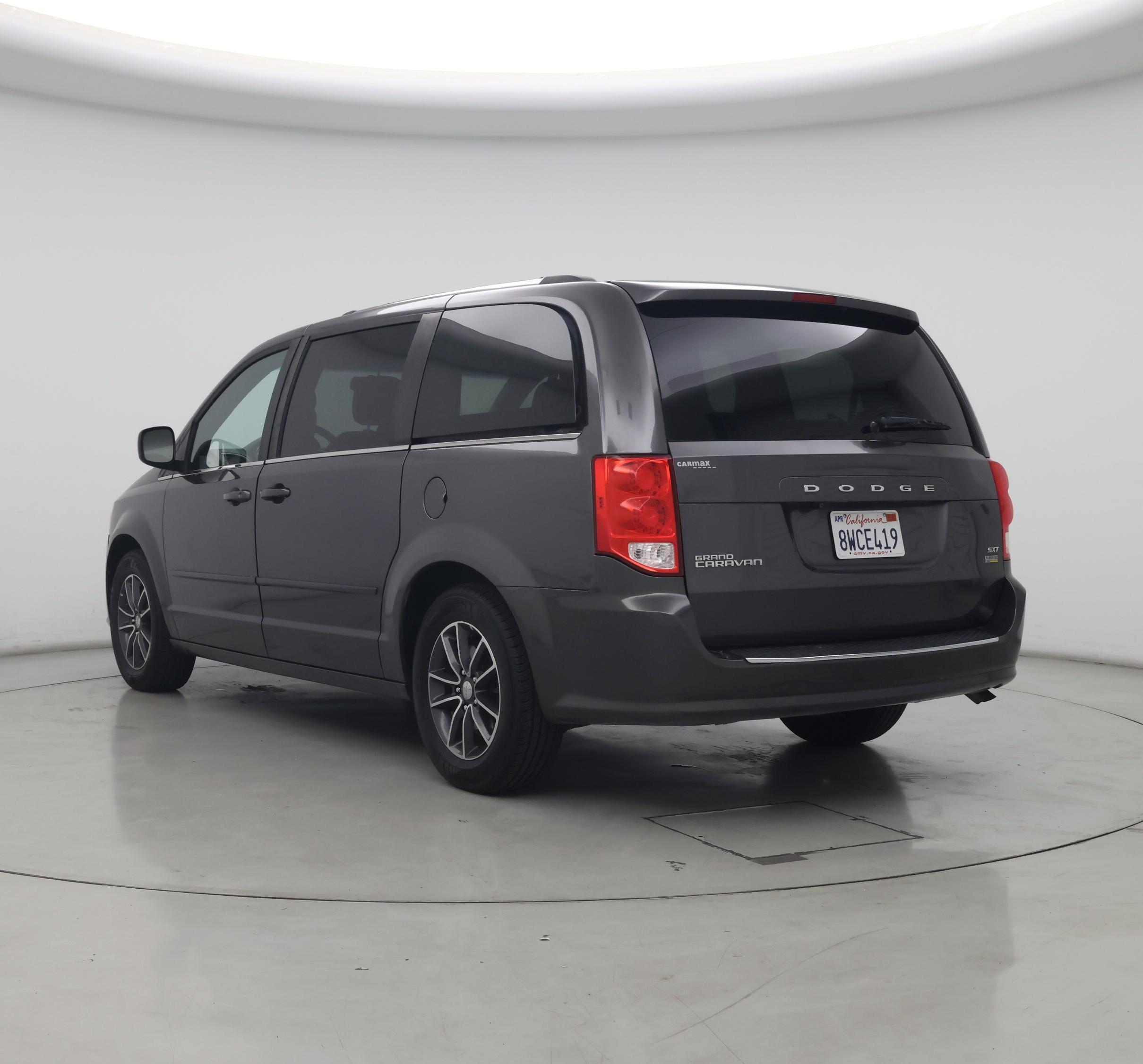 Thumbnail: 2017 Dodge Grand Caravan - 2
