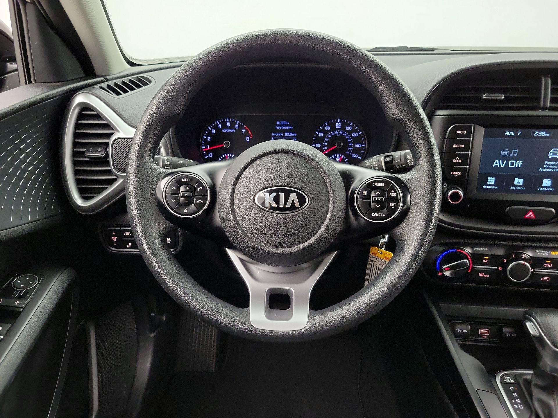 Thumbnail: 2020 Kia Soul - 10