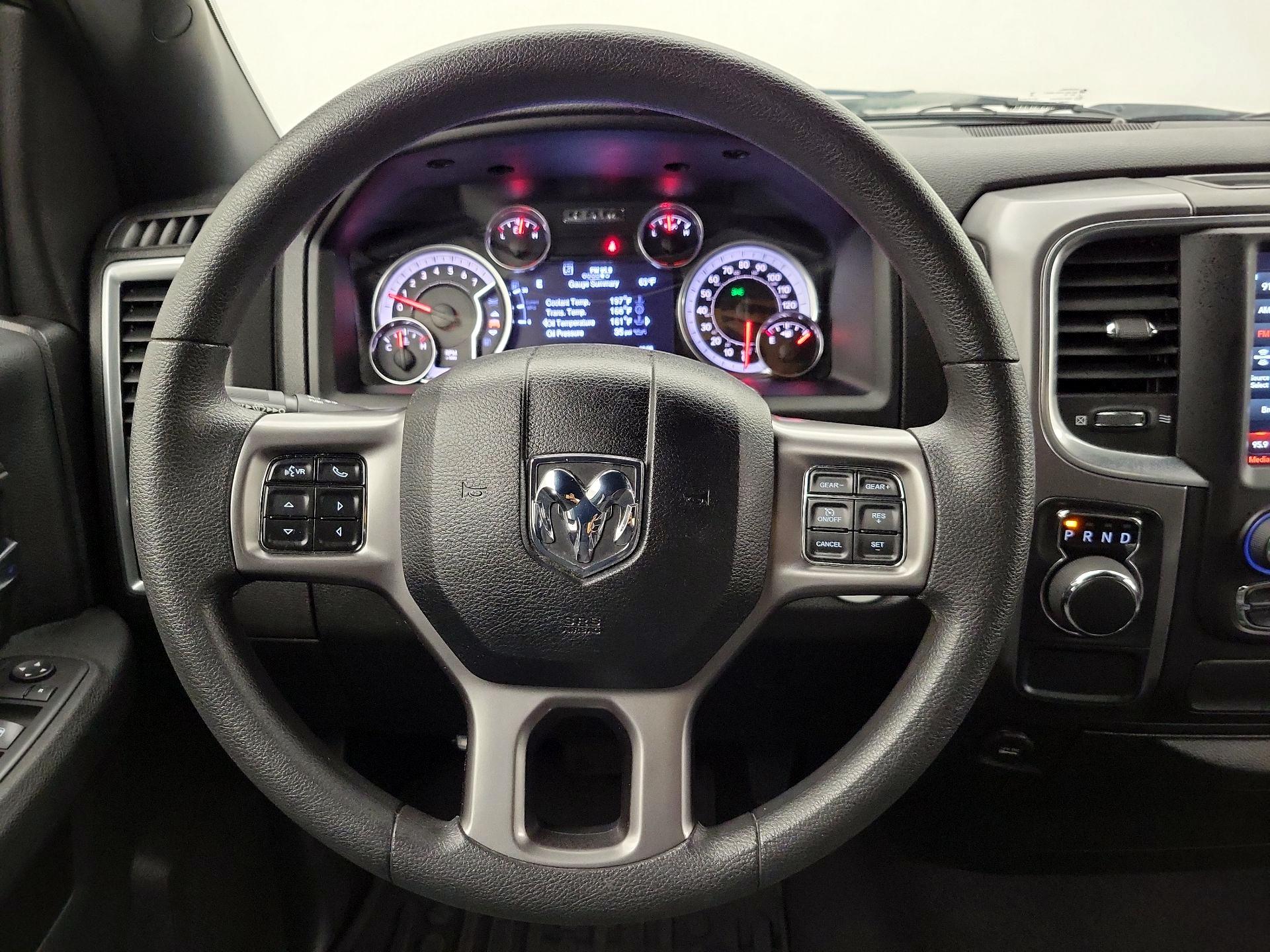 Thumbnail: 2021 RAM 1500 Classic - 10