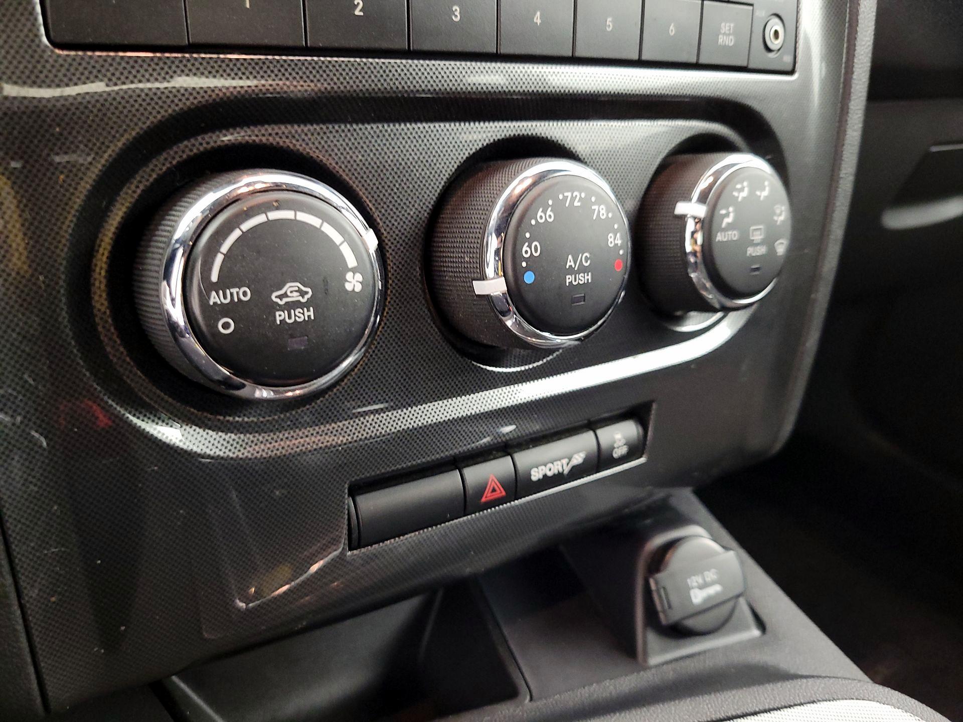 Thumbnail: 2013 Dodge Challenger - 15