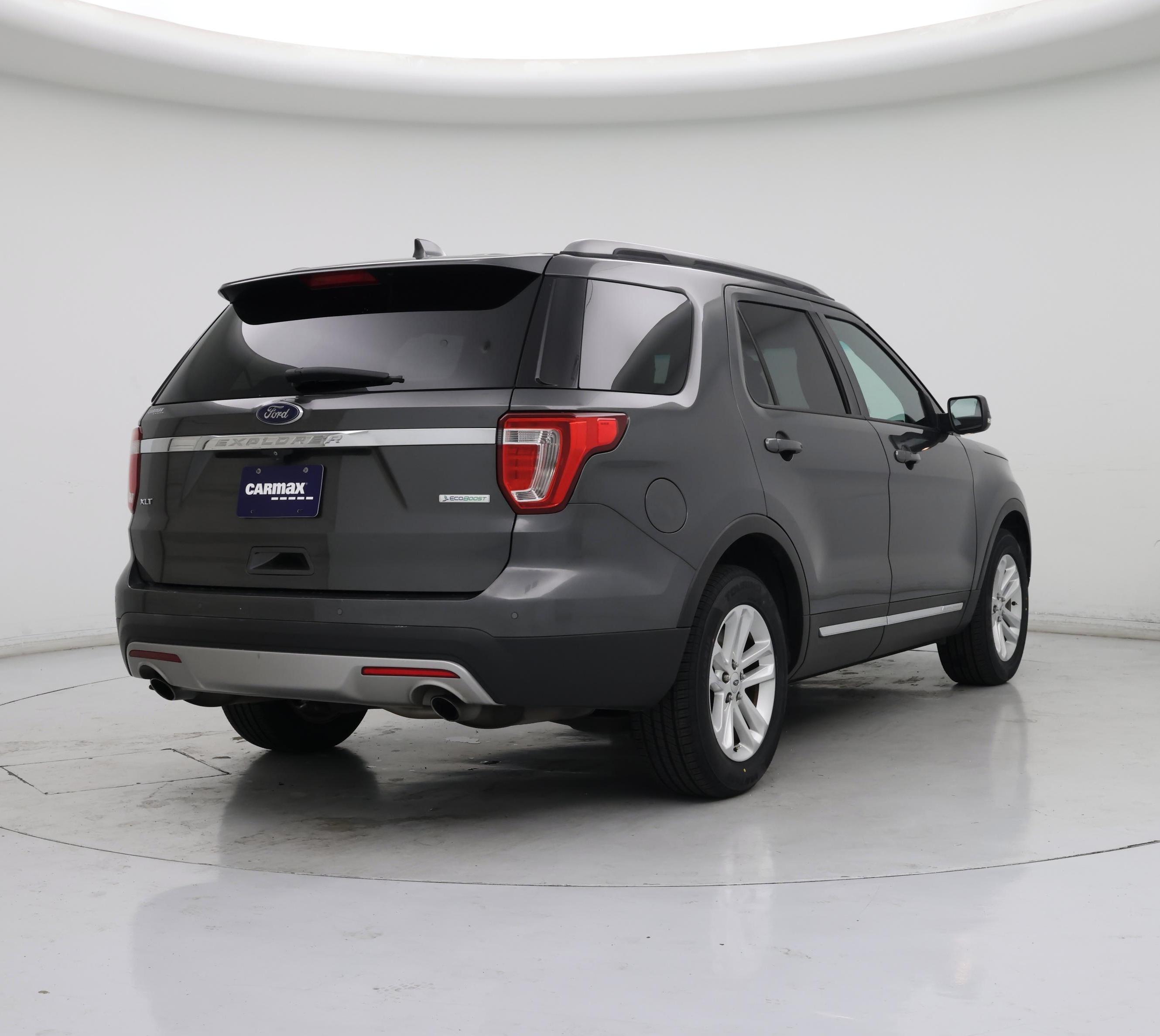 Thumbnail: 2017 Ford Explorer - 8