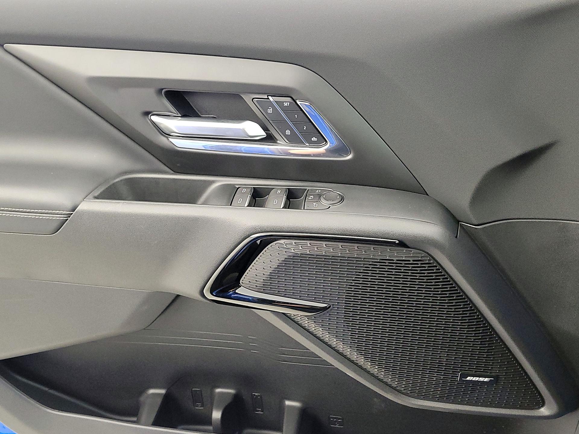 Thumbnail: 2025 Chevrolet Silverado EV - 12
