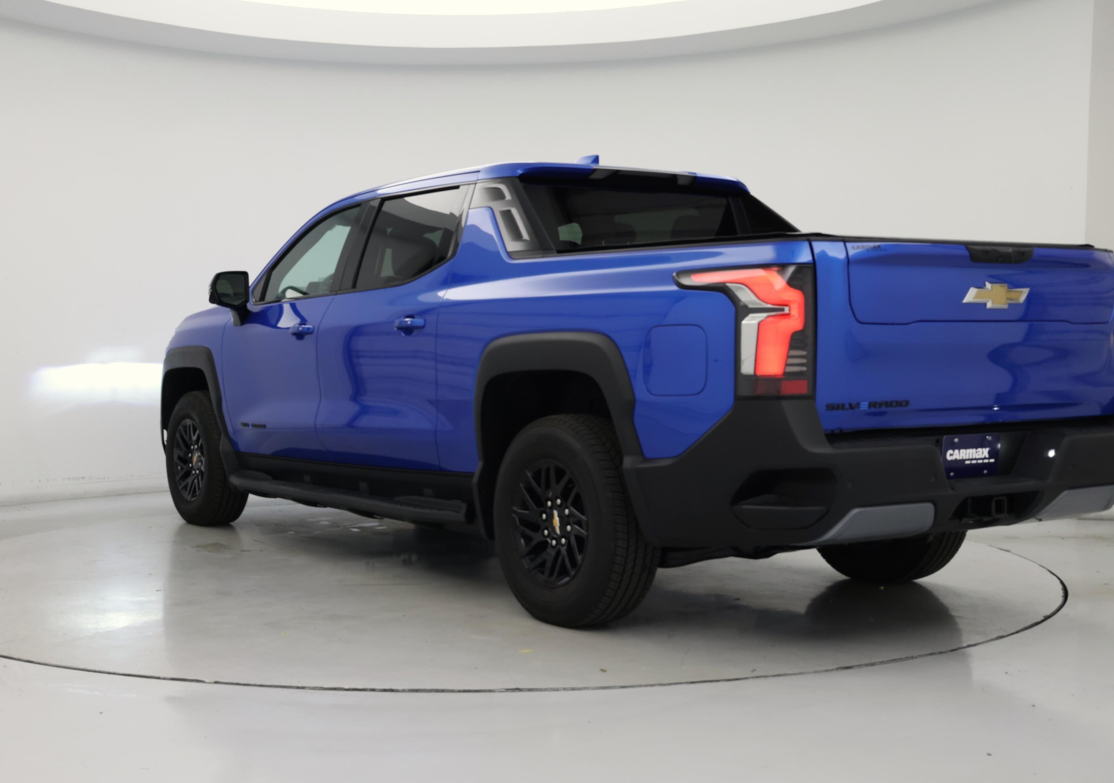 Thumbnail: 2025 Chevrolet Silverado EV - 2