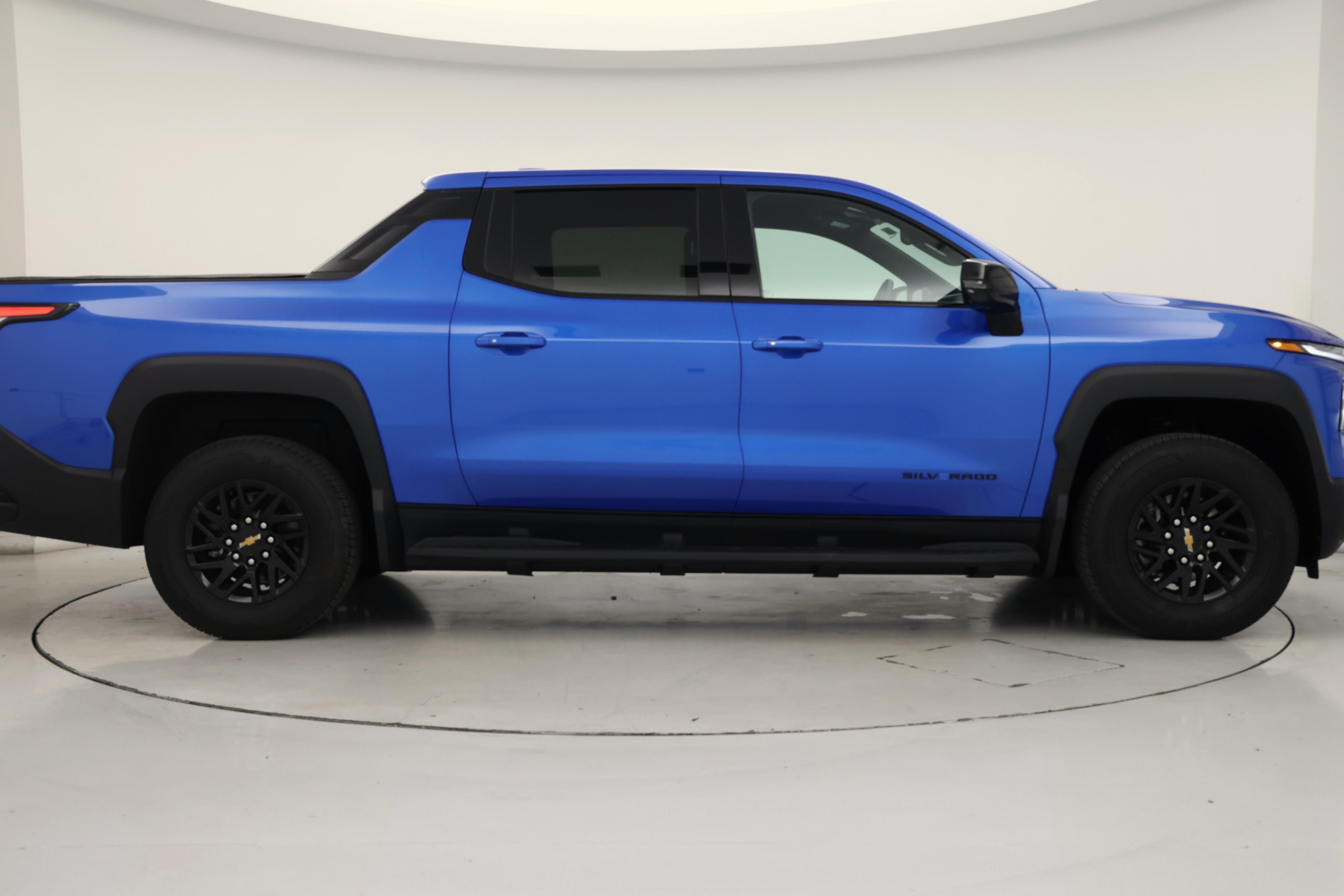 Thumbnail: 2025 Chevrolet Silverado EV - 7