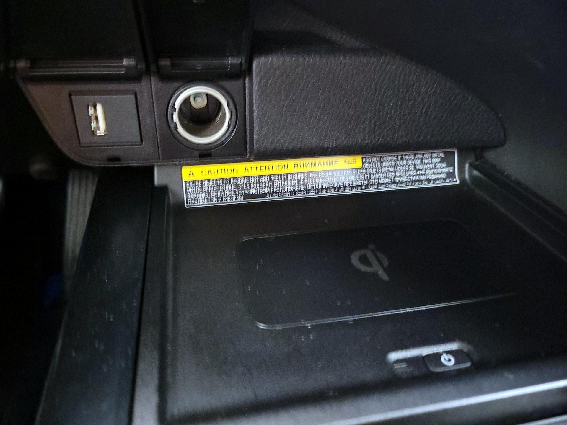 Thumbnail: 2020 Toyota Camry - 19