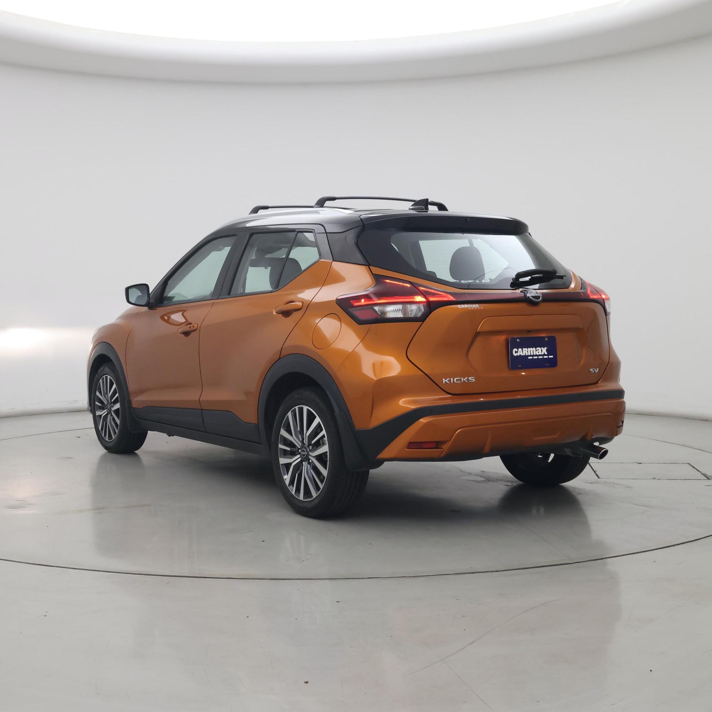 Thumbnail: 2023 Nissan Kicks - 2