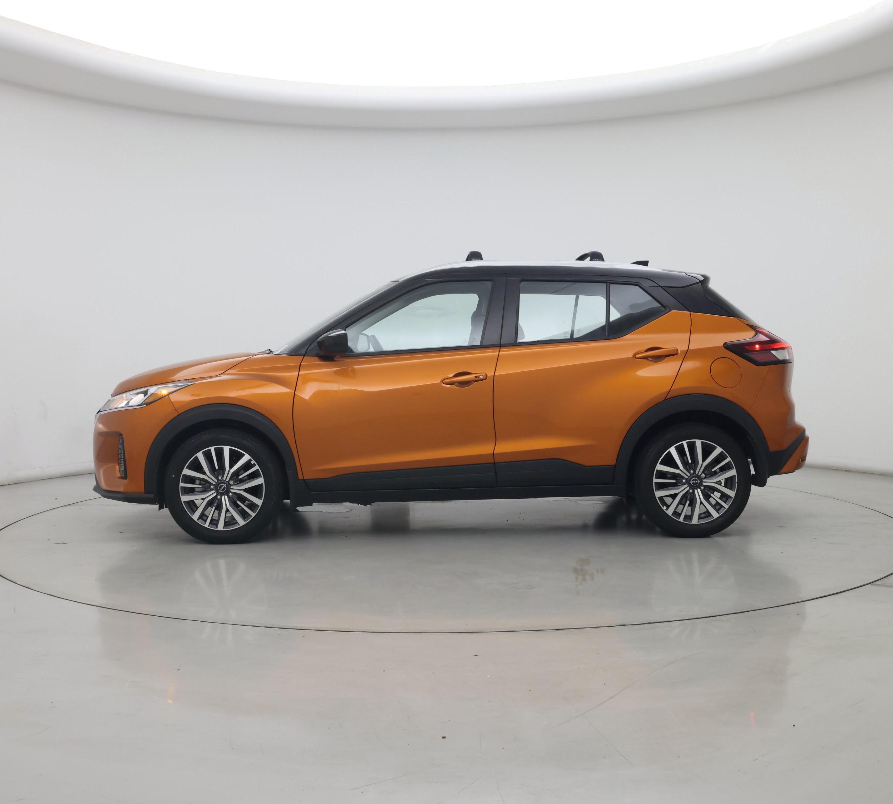 Thumbnail: 2023 Nissan Kicks - 3