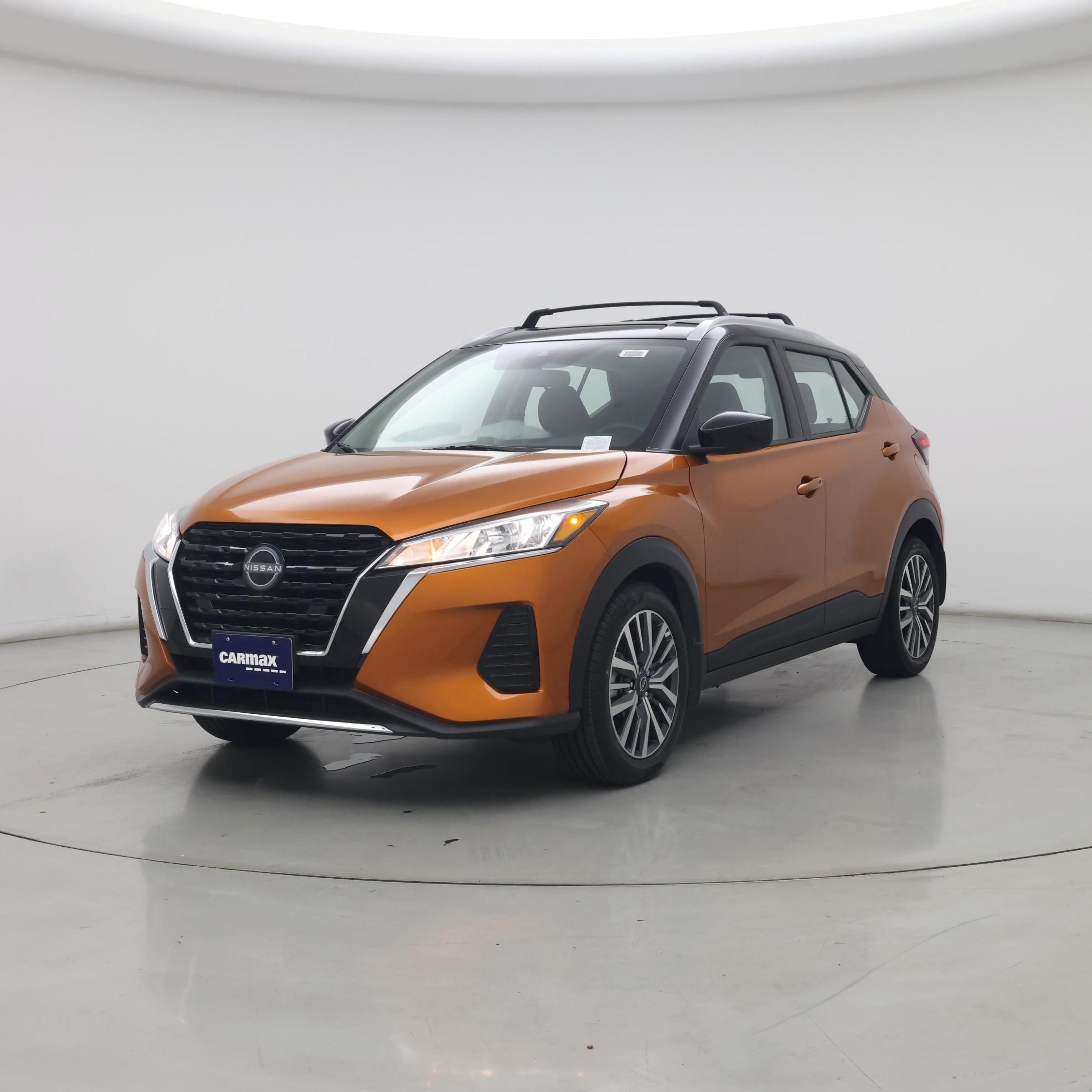 Thumbnail: 2023 Nissan Kicks - 4