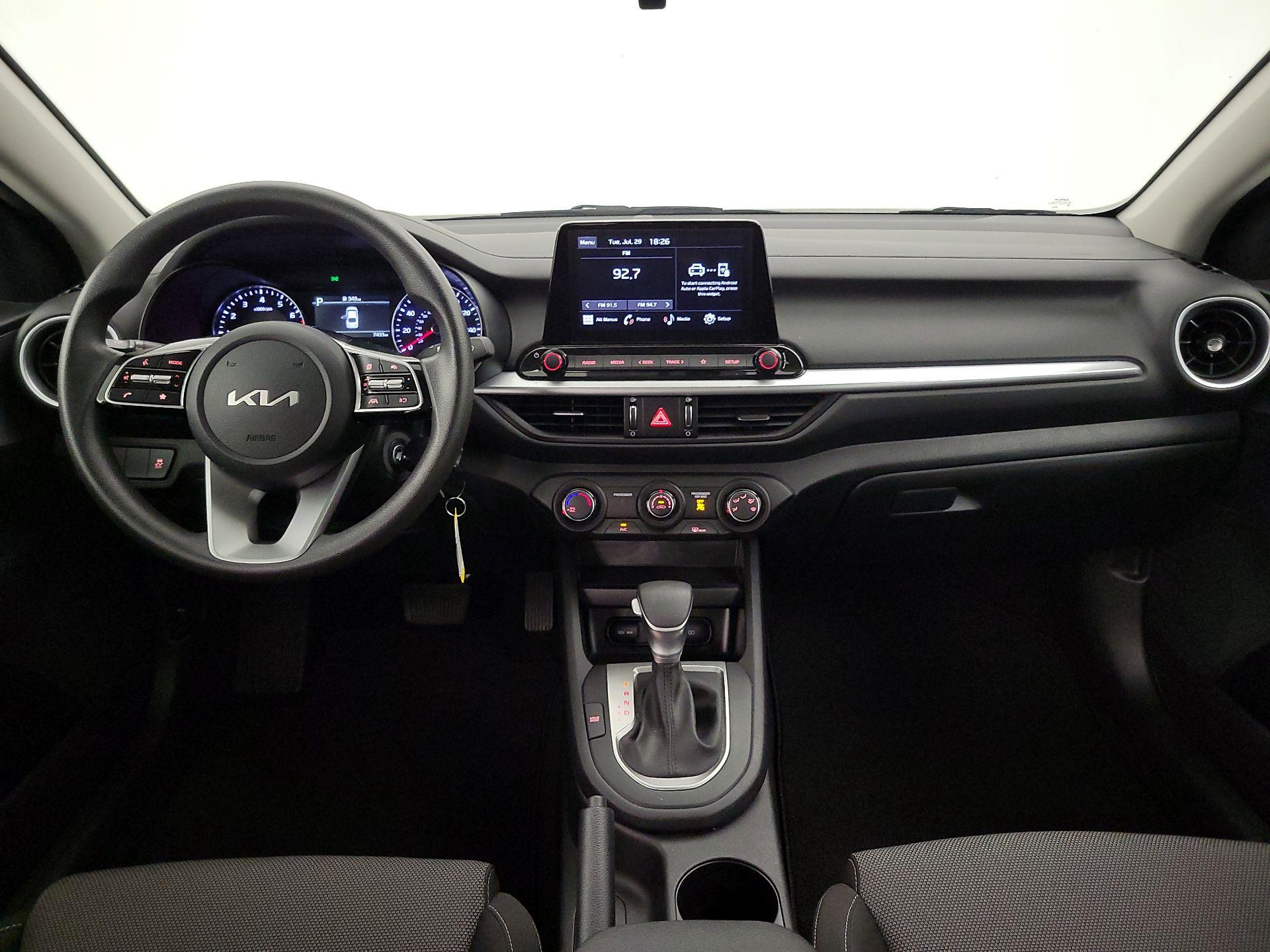 Thumbnail: 2024 Kia Forte - 9