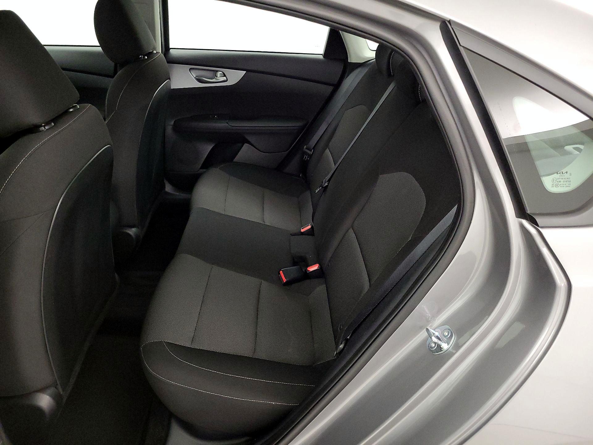 Thumbnail: 2024 Kia Forte - 19