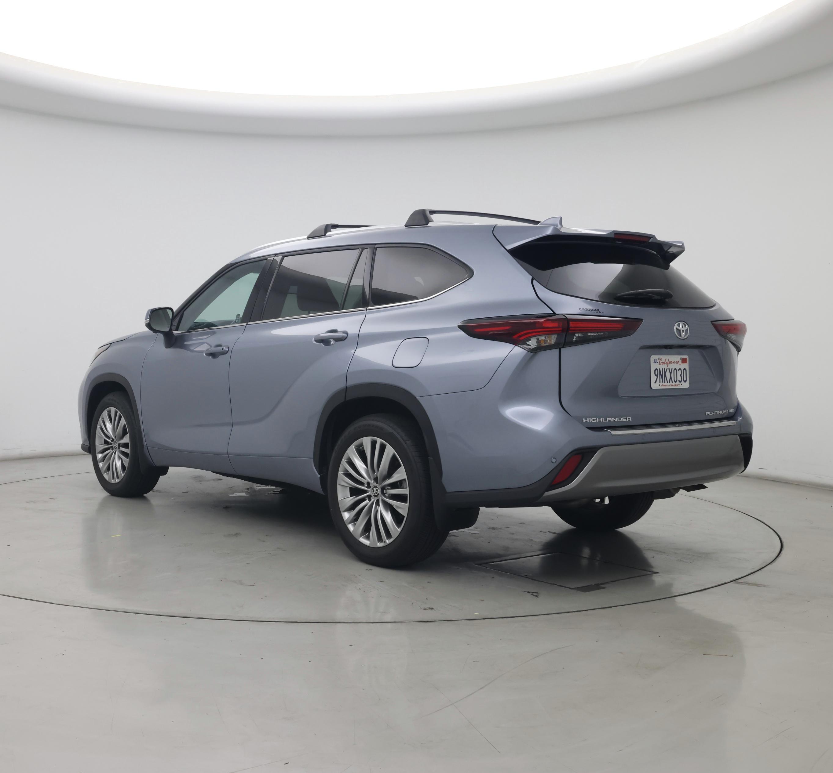 Thumbnail: 2024 Toyota Highlander - 2
