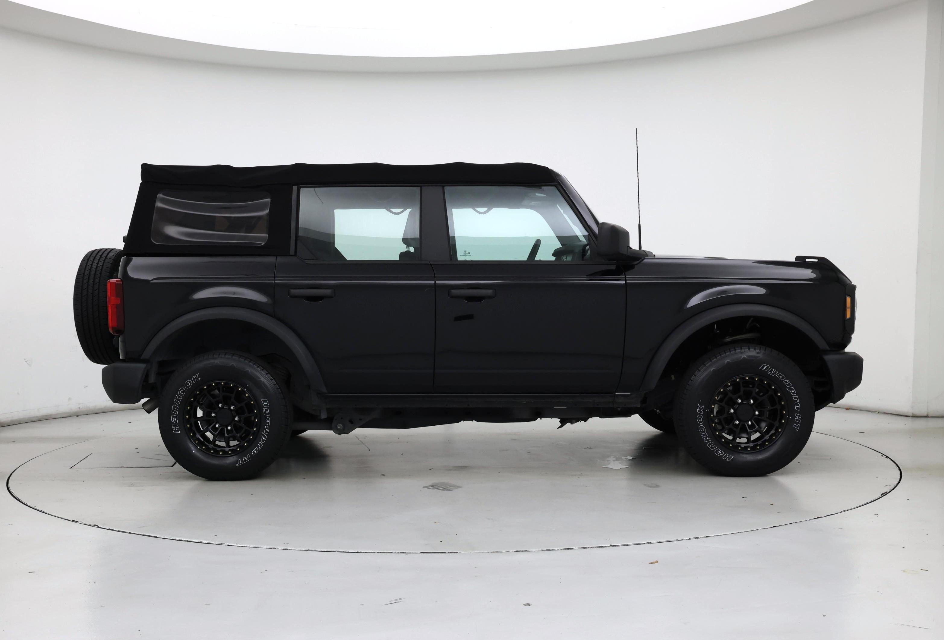 Thumbnail: 2021 Ford Bronco - 7