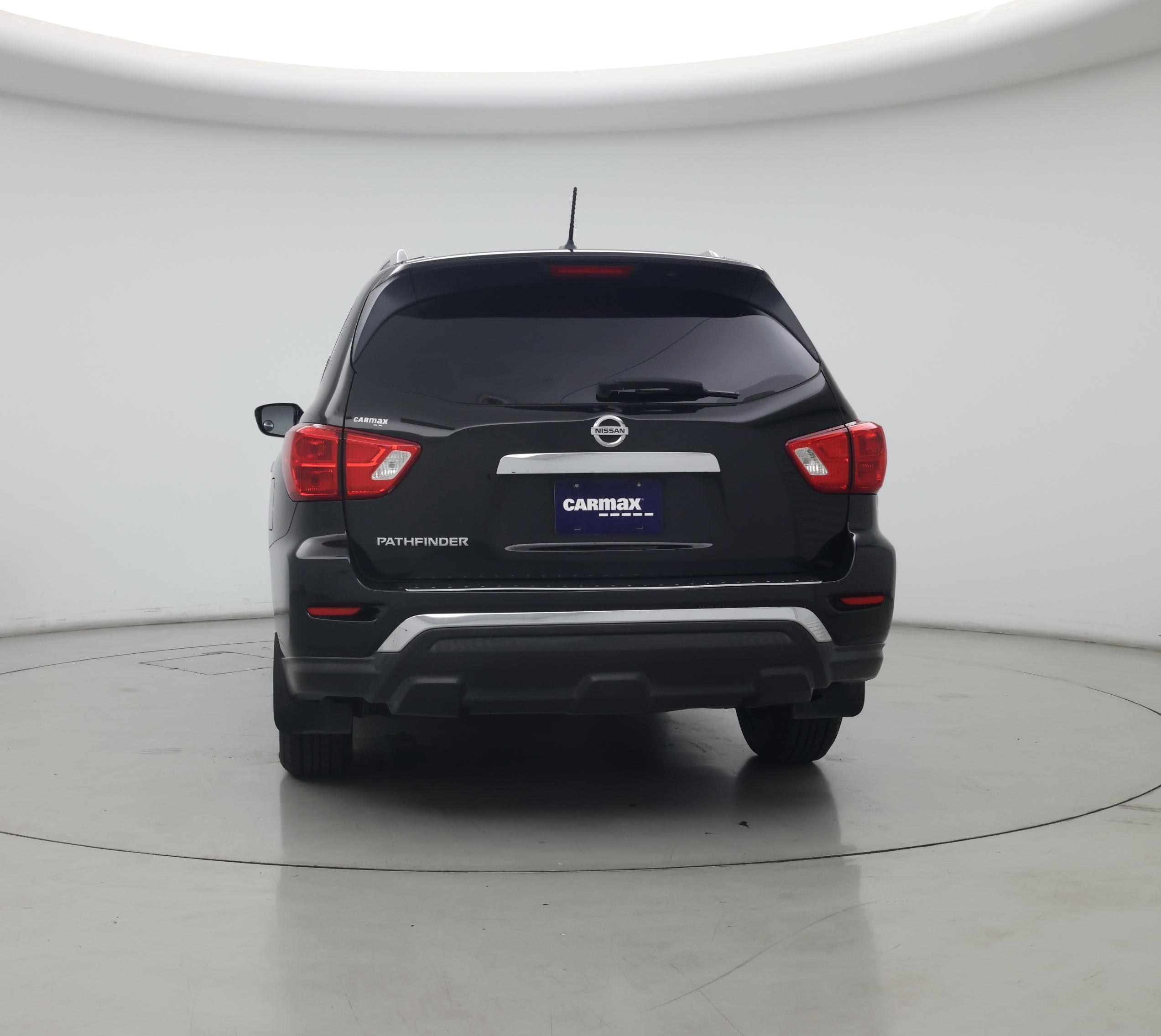 Thumbnail: 2017 Nissan Pathfinder - 6