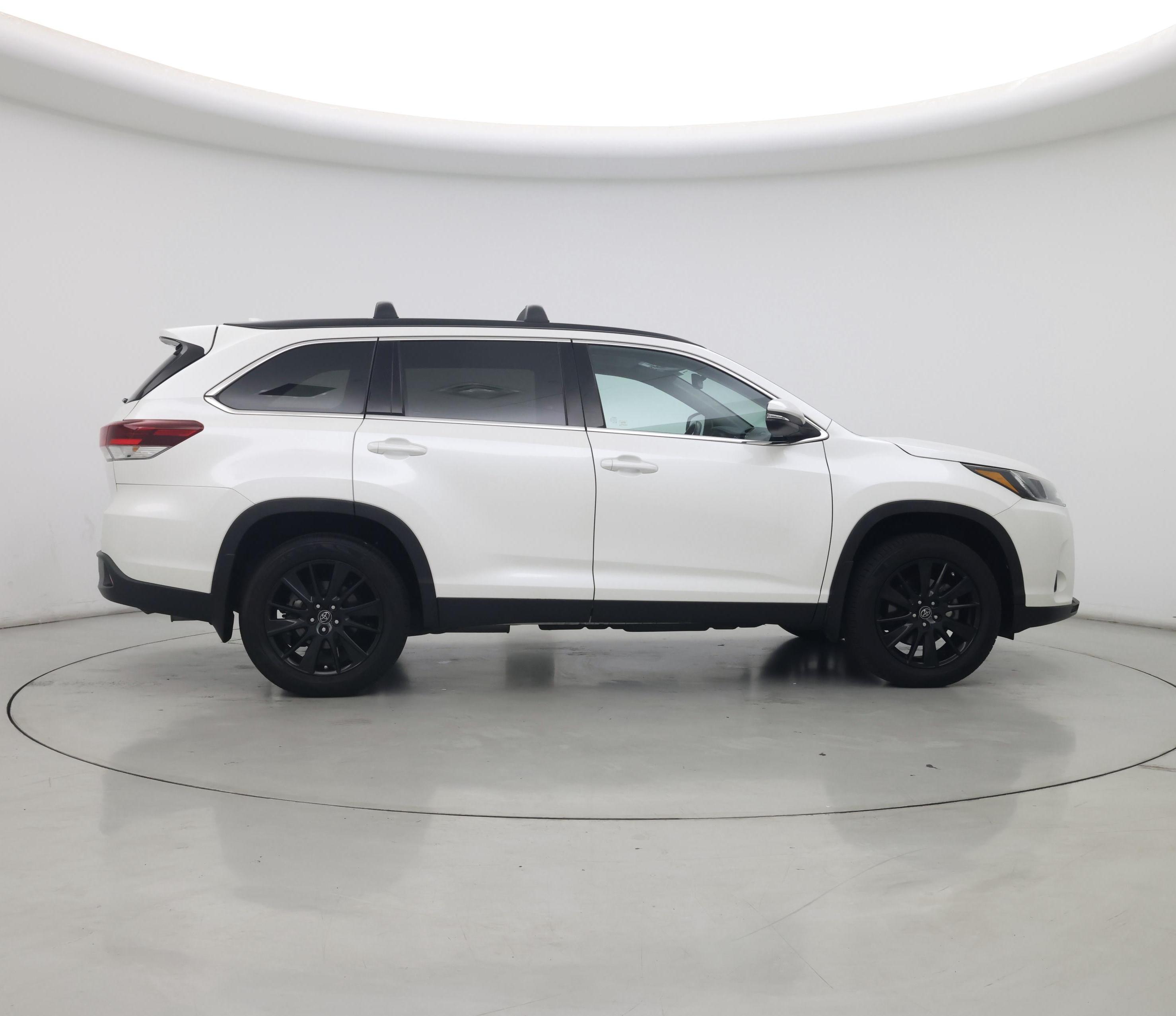 Thumbnail: 2019 Toyota Highlander - 7