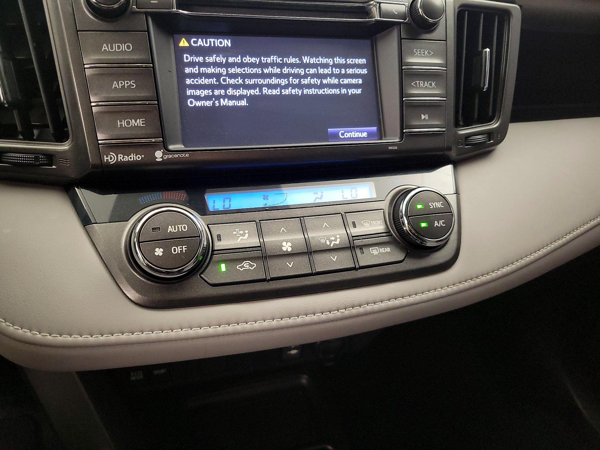 Thumbnail: 2015 Toyota RAV4 - 16