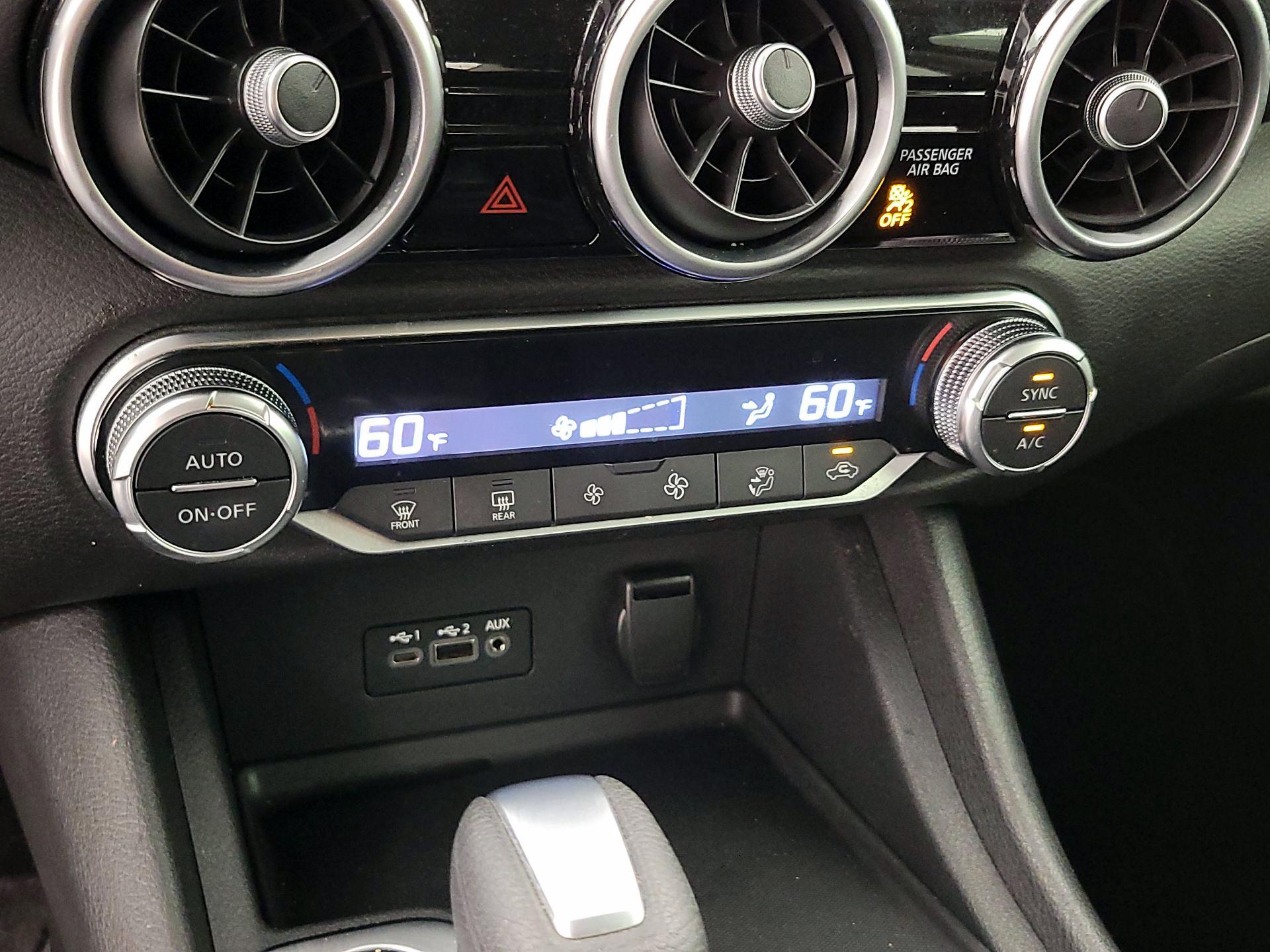 Thumbnail: 2021 Nissan Sentra - 16