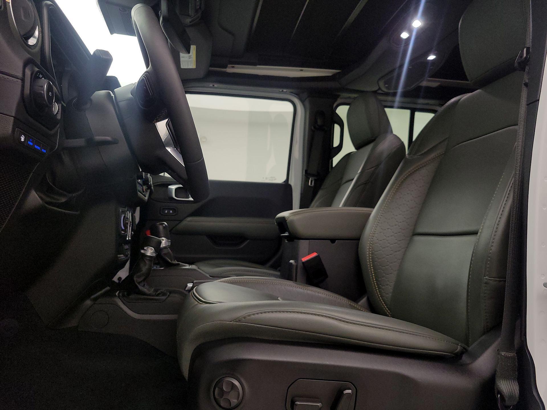 Thumbnail: 2024 Jeep Wrangler - 11