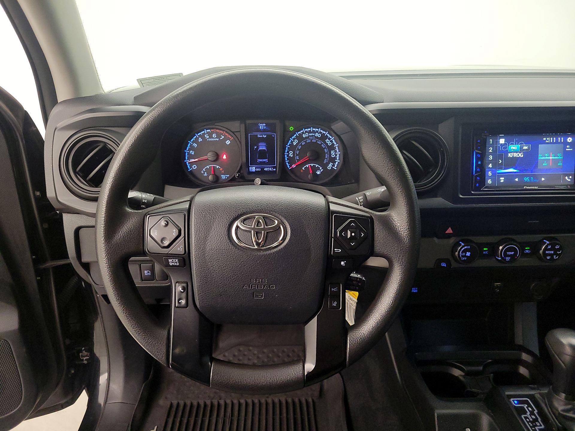Thumbnail: 2019 Toyota Tacoma - 10
