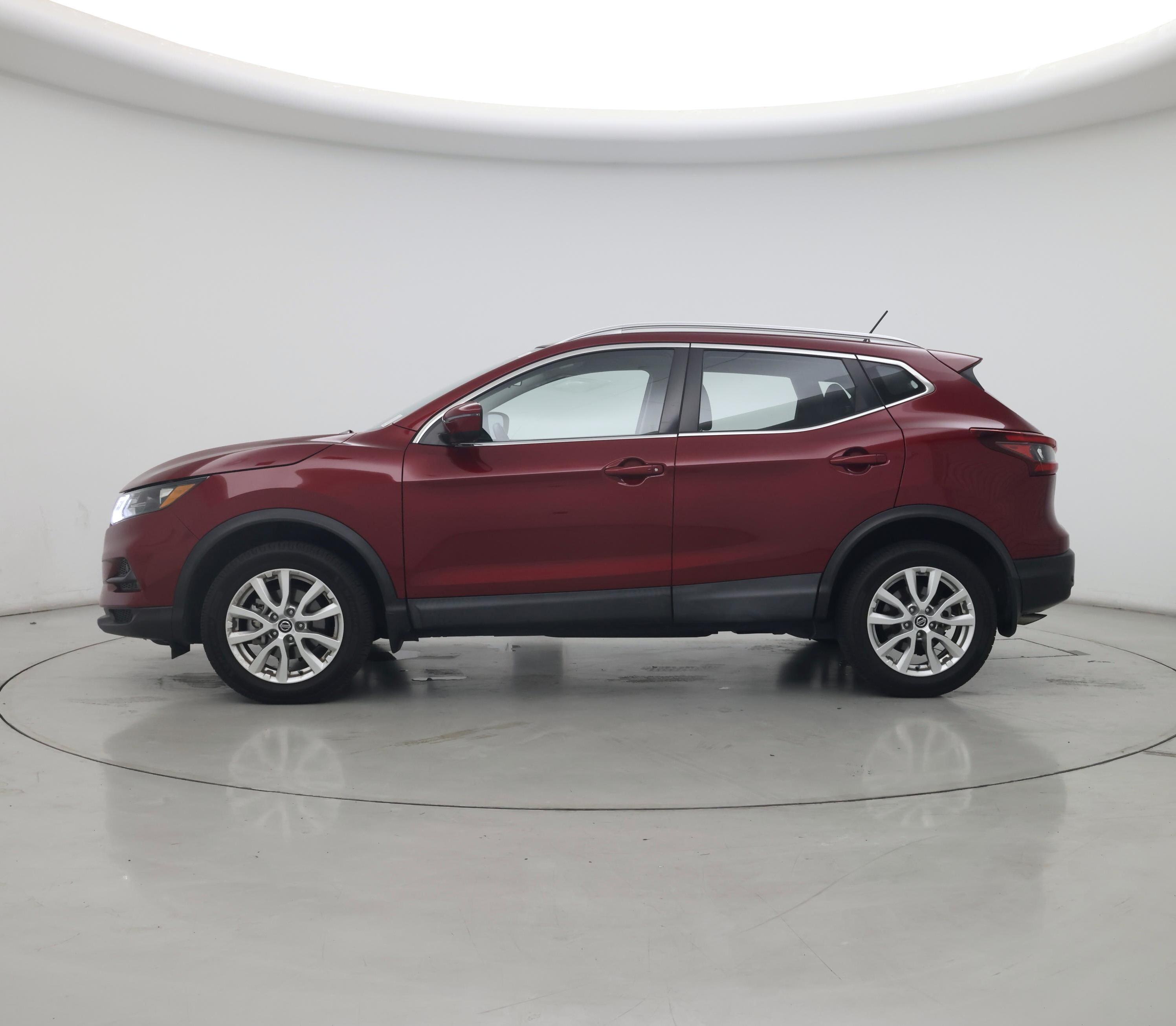 Thumbnail: 2020 Nissan Rogue Sport - 3