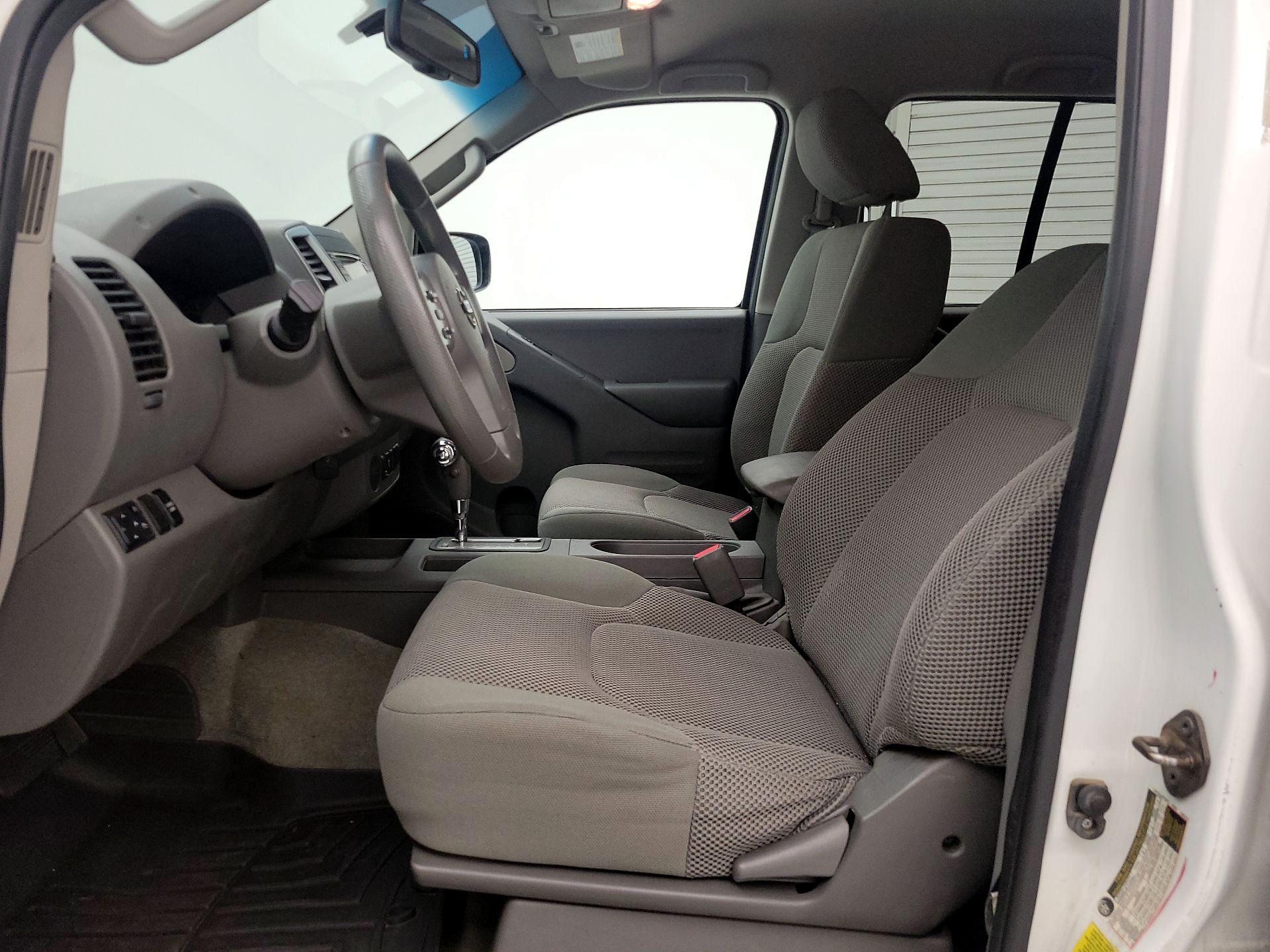 Thumbnail: 2015 Nissan Frontier - 11