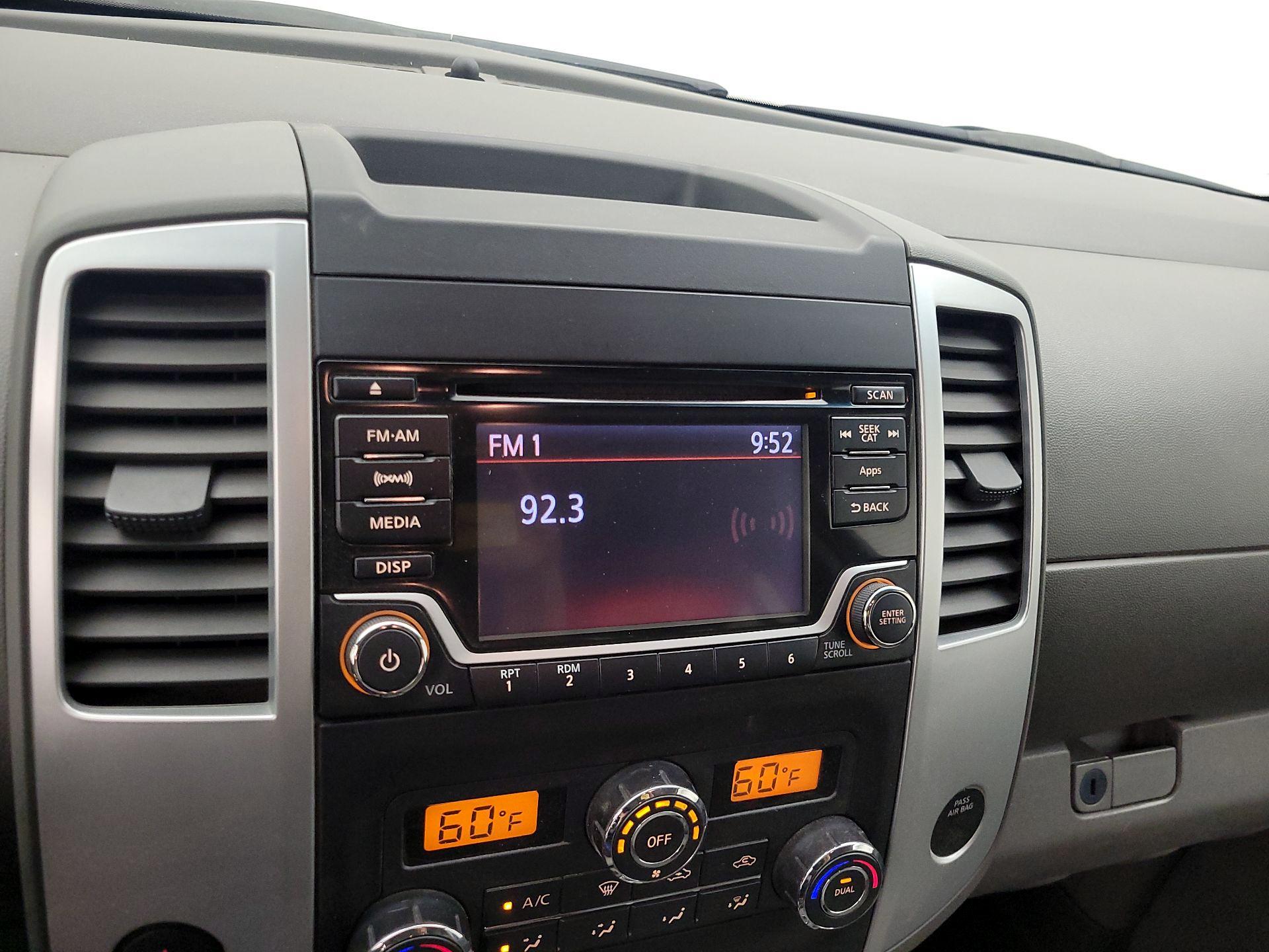 Thumbnail: 2015 Nissan Frontier - 15