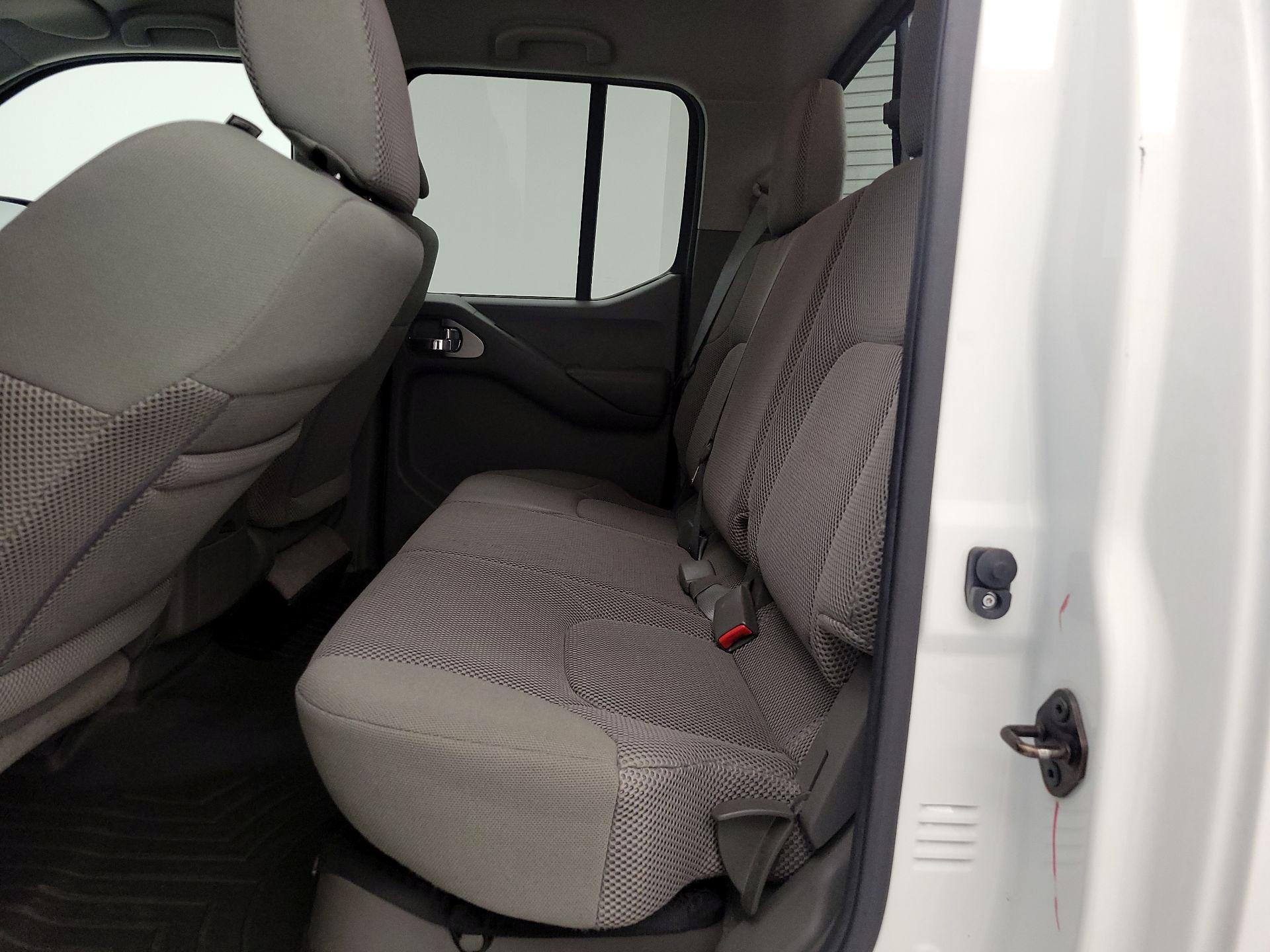 Thumbnail: 2015 Nissan Frontier - 19