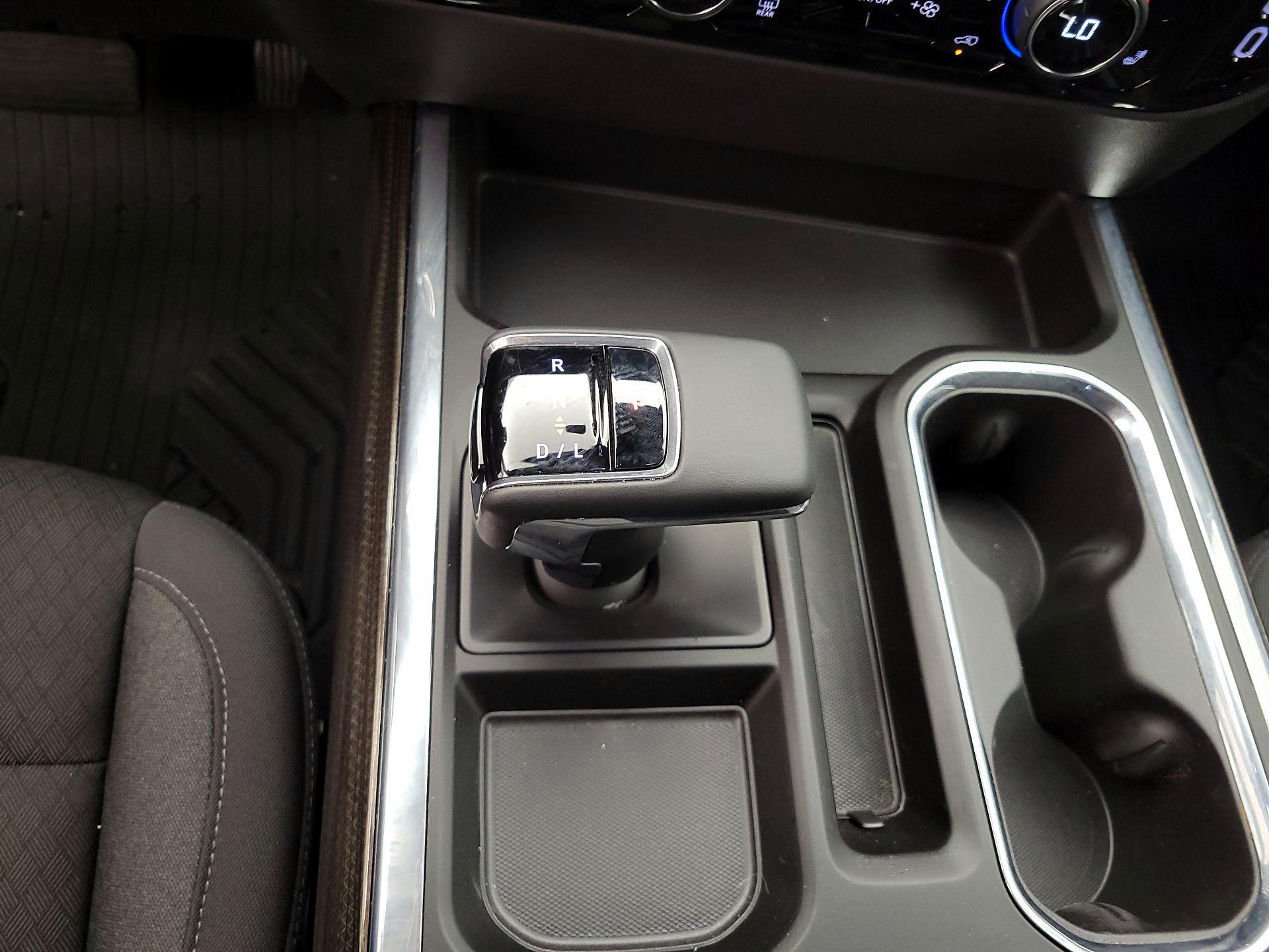 Thumbnail: 2024 Chevrolet Silverado 1500 - 17