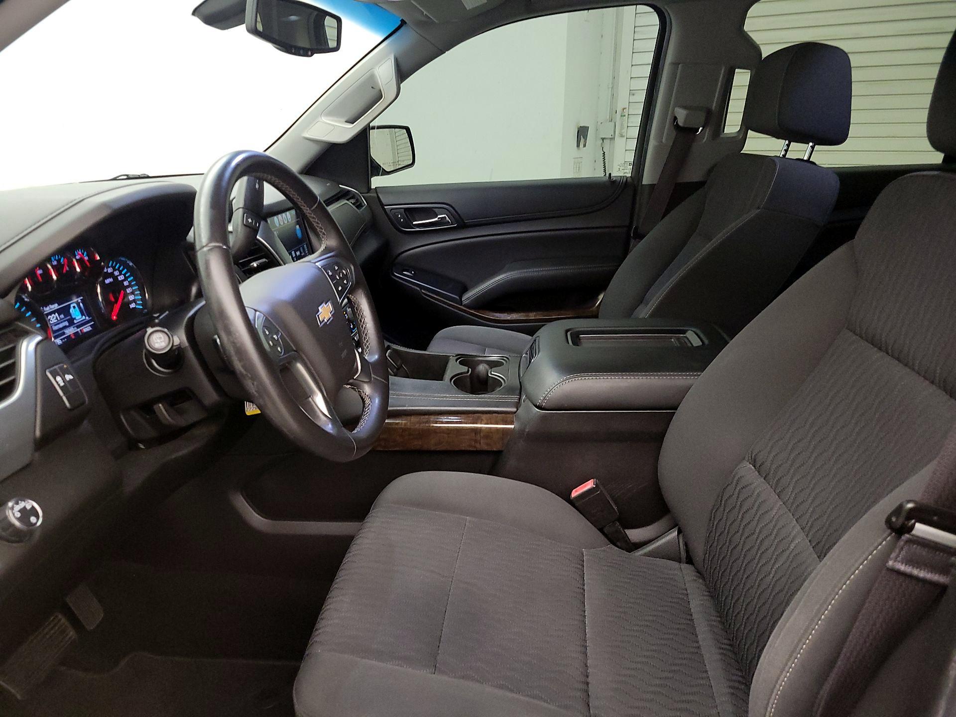 Thumbnail: 2017 Chevrolet Tahoe - 11