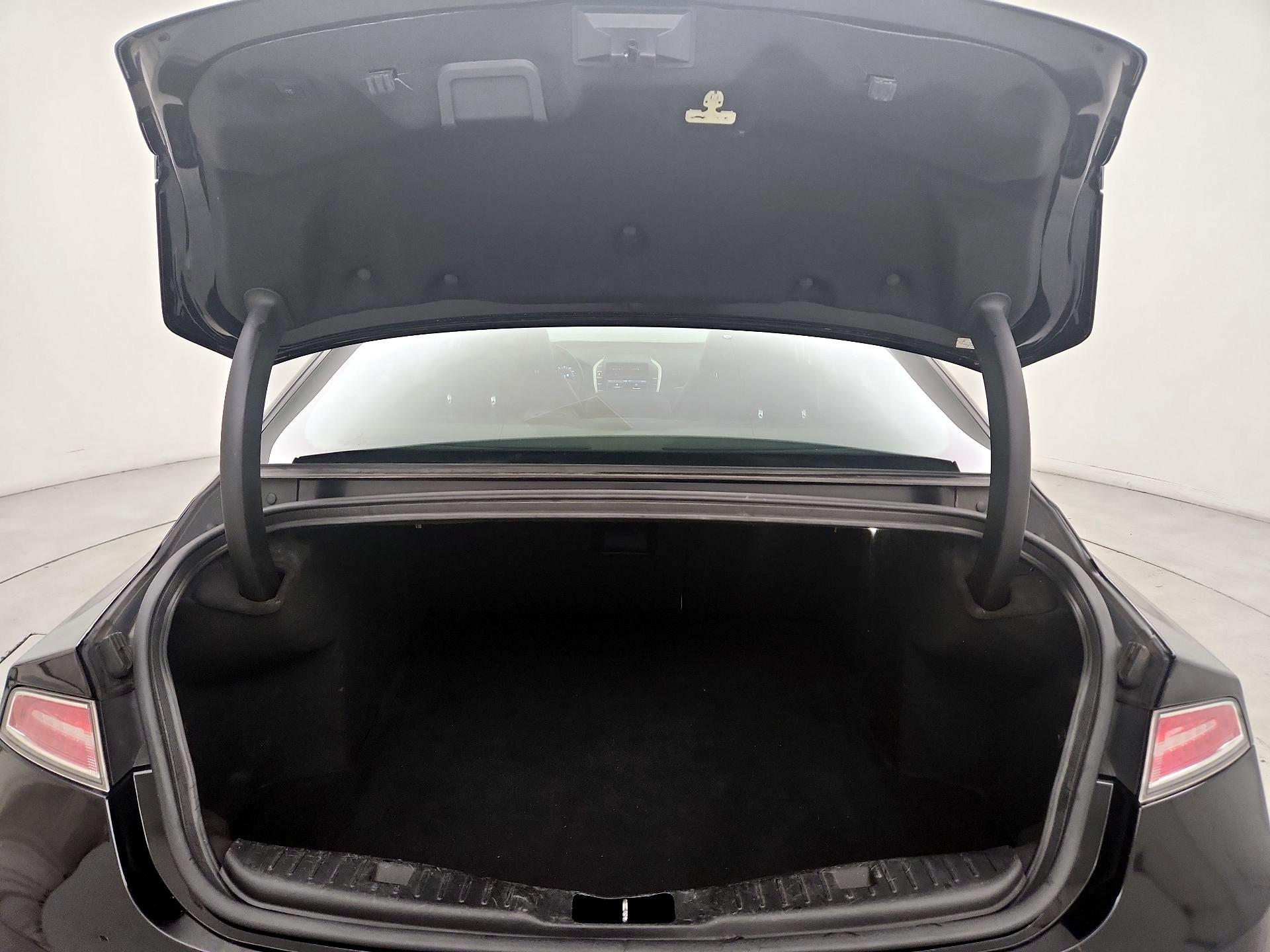 Thumbnail: 2016 Lincoln MKZ - 20