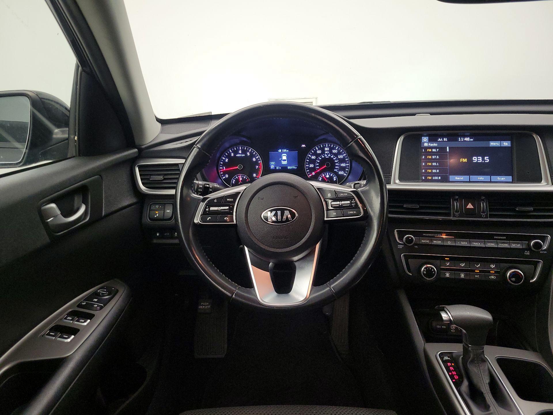 Thumbnail: 2020 Kia Optima - 10