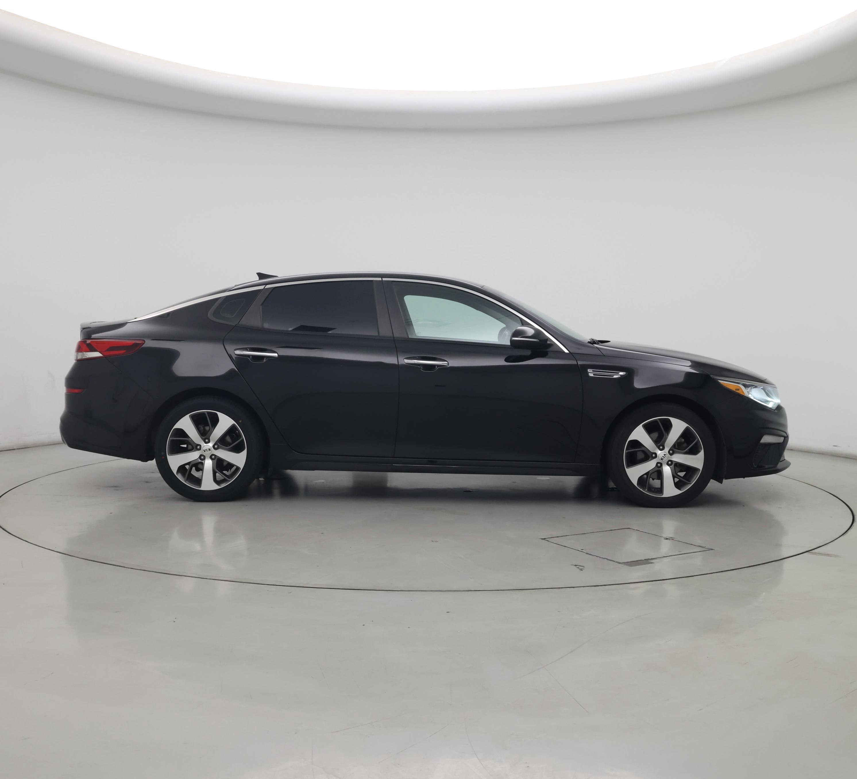 Thumbnail: 2020 Kia Optima - 7