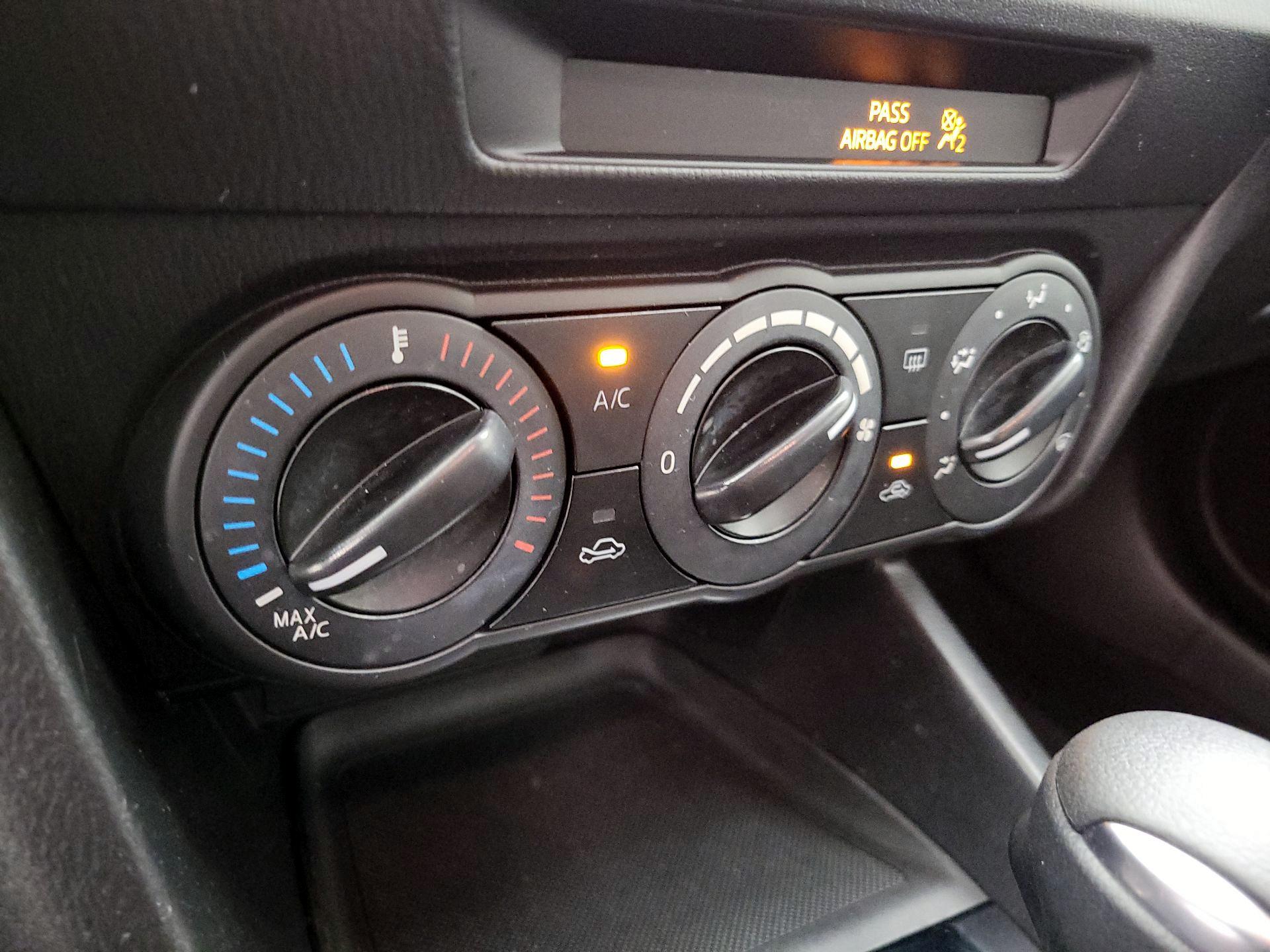Thumbnail: 2015 Mazda Mazda3 - 15