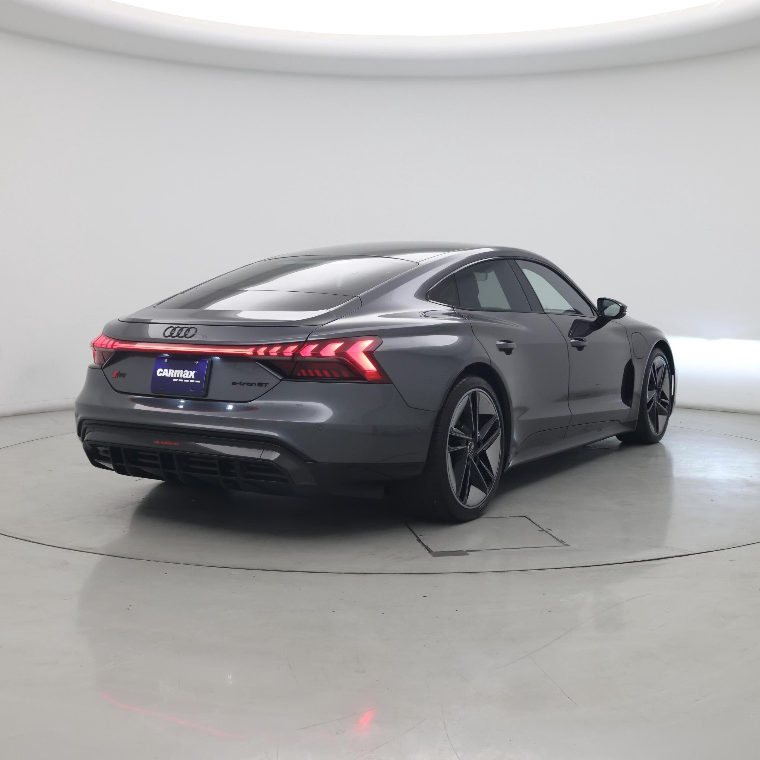 Thumbnail: 2022 Audi RS e-tron GT - 8