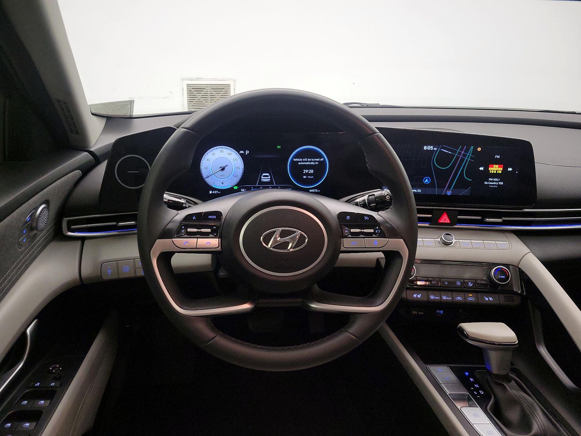 Thumbnail: 2023 Hyundai Elantra - 10