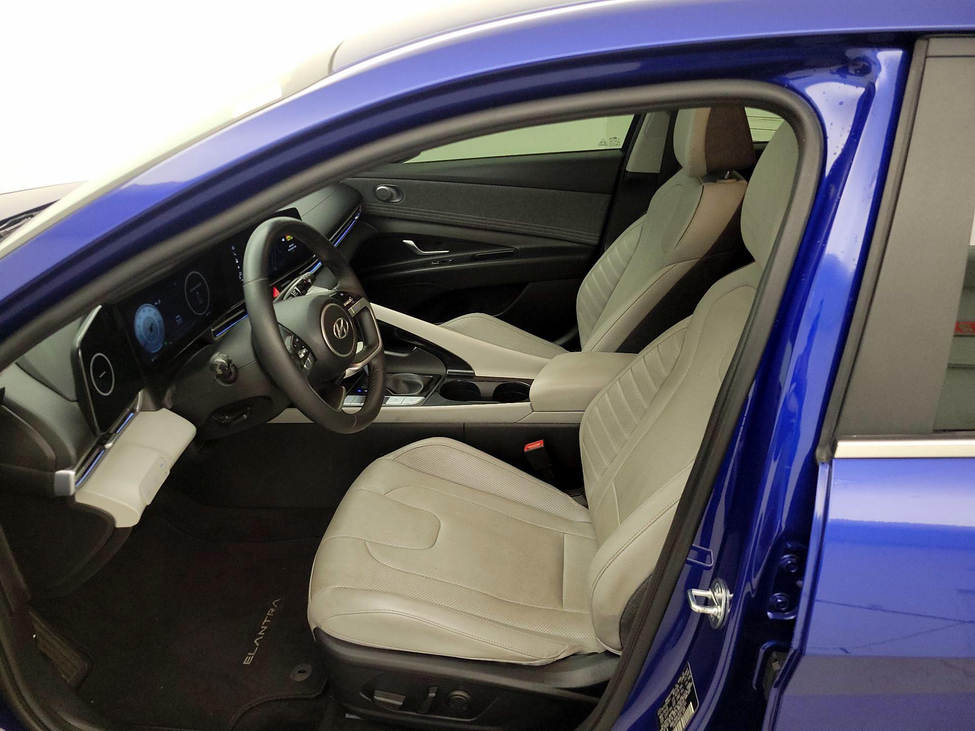 Thumbnail: 2023 Hyundai Elantra - 11