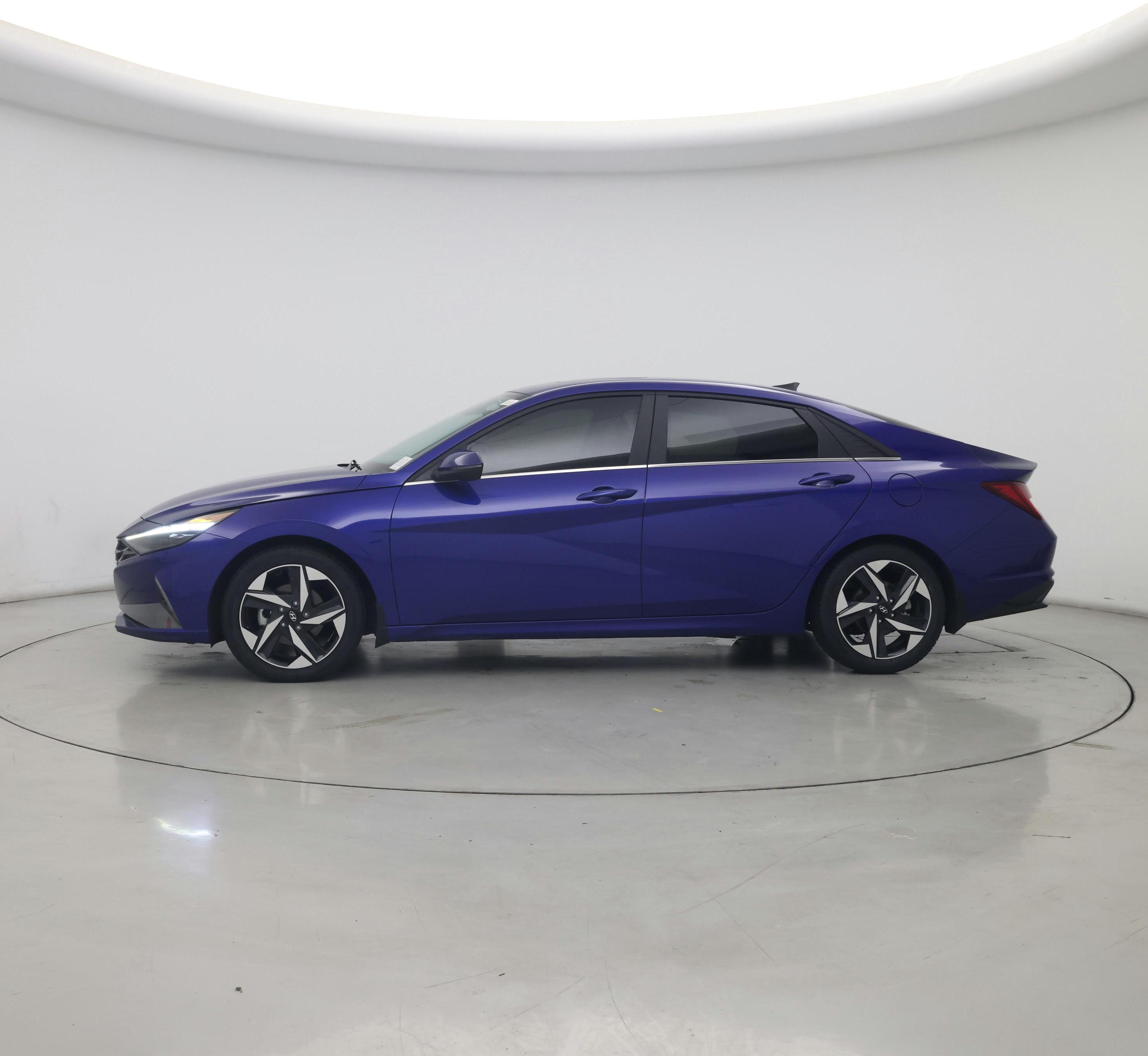 Thumbnail: 2023 Hyundai Elantra - 3