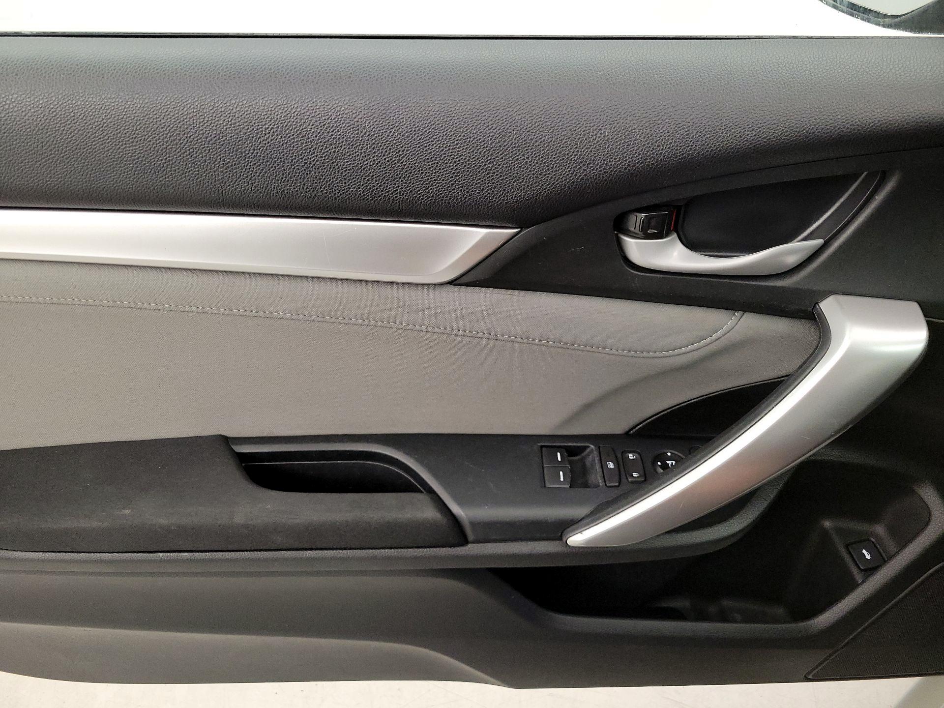 Thumbnail: 2018 Honda Civic - 12