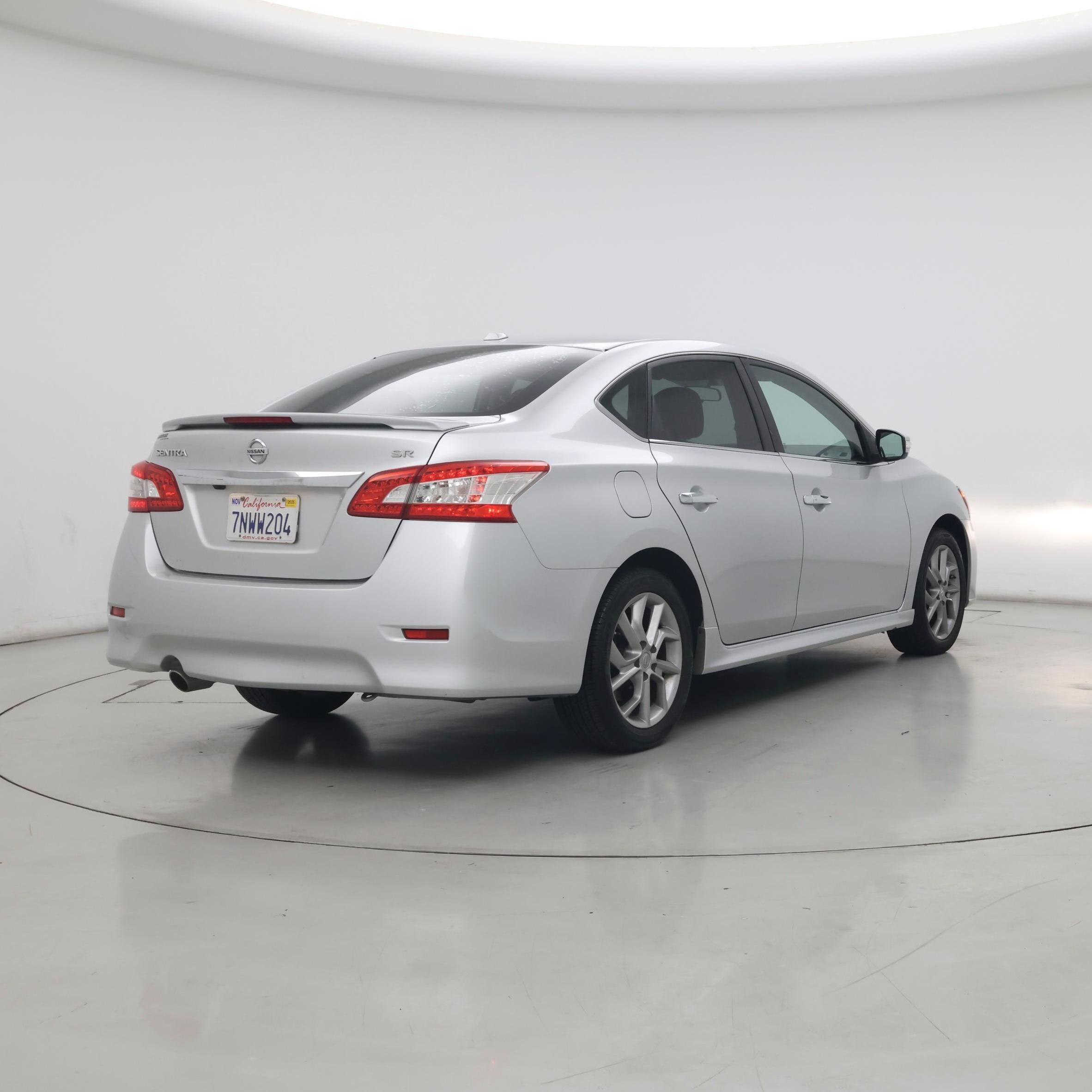 Thumbnail: 2015 Nissan Sentra - 8