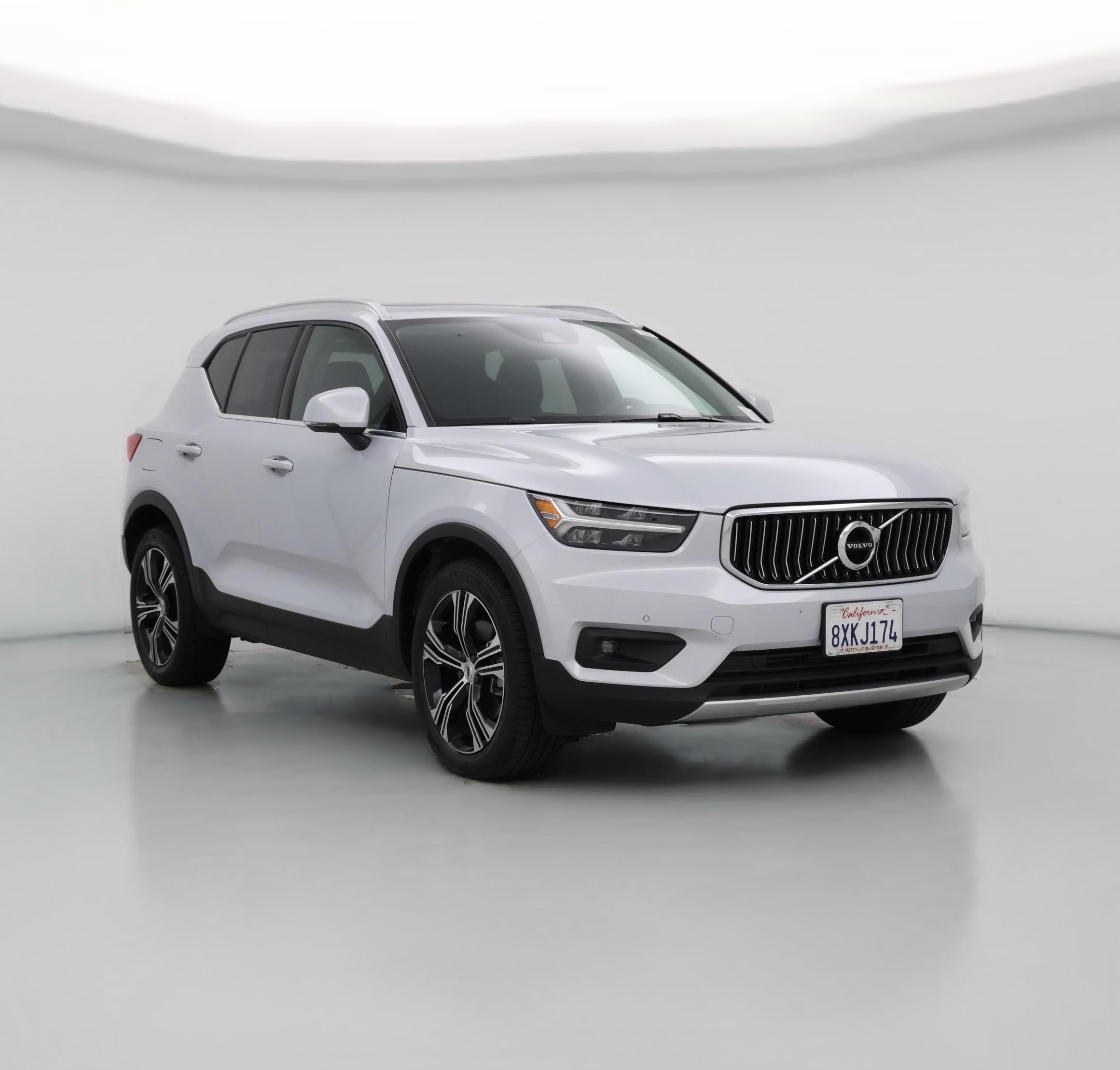 Thumbnail: 2021 Volvo XC40 - 1