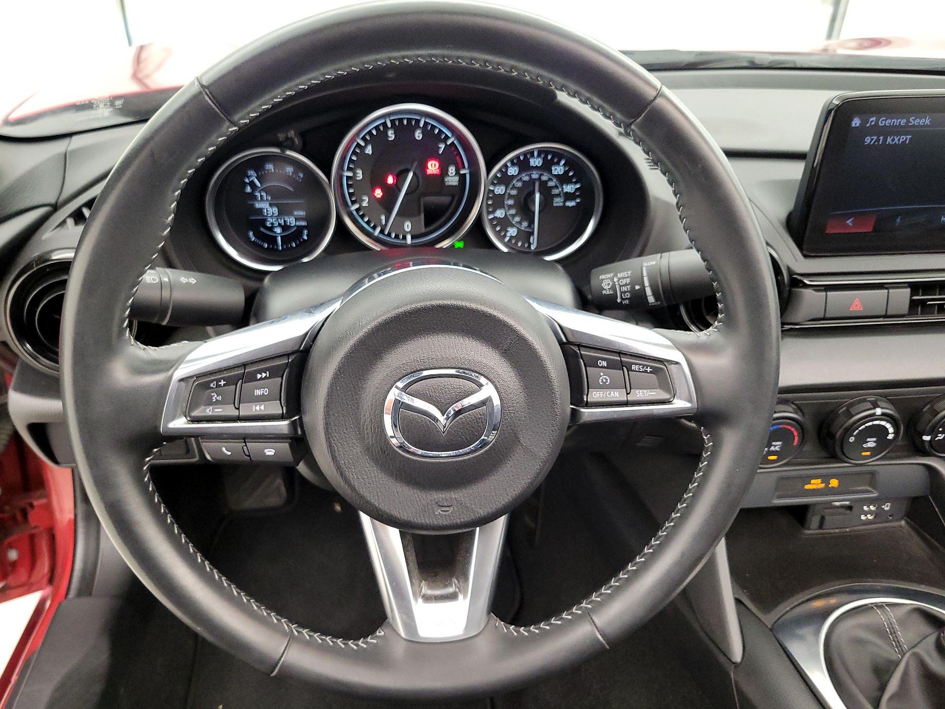 Thumbnail: 2022 Mazda MX-5 Miata - 10
