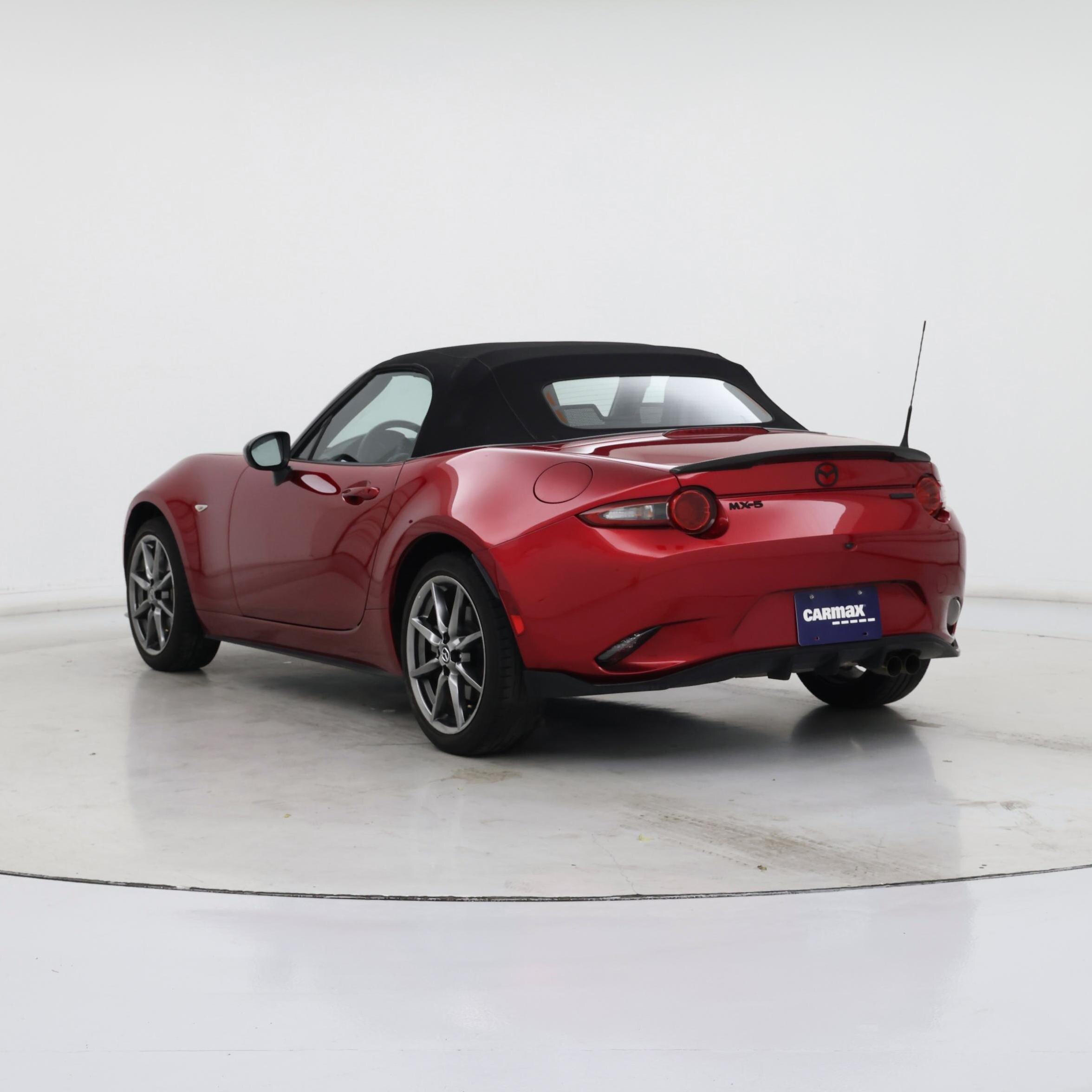 Thumbnail: 2022 Mazda MX-5 Miata - 2
