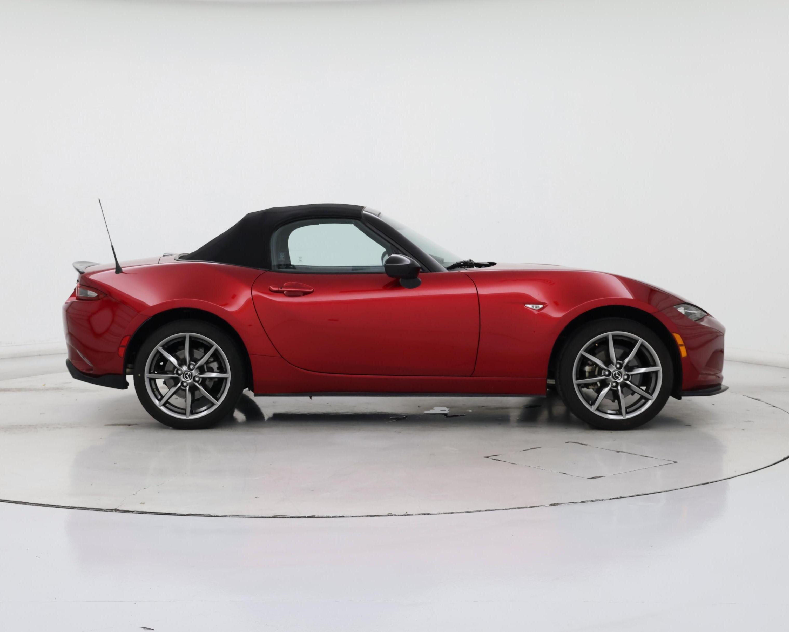 Thumbnail: 2022 Mazda MX-5 Miata - 7