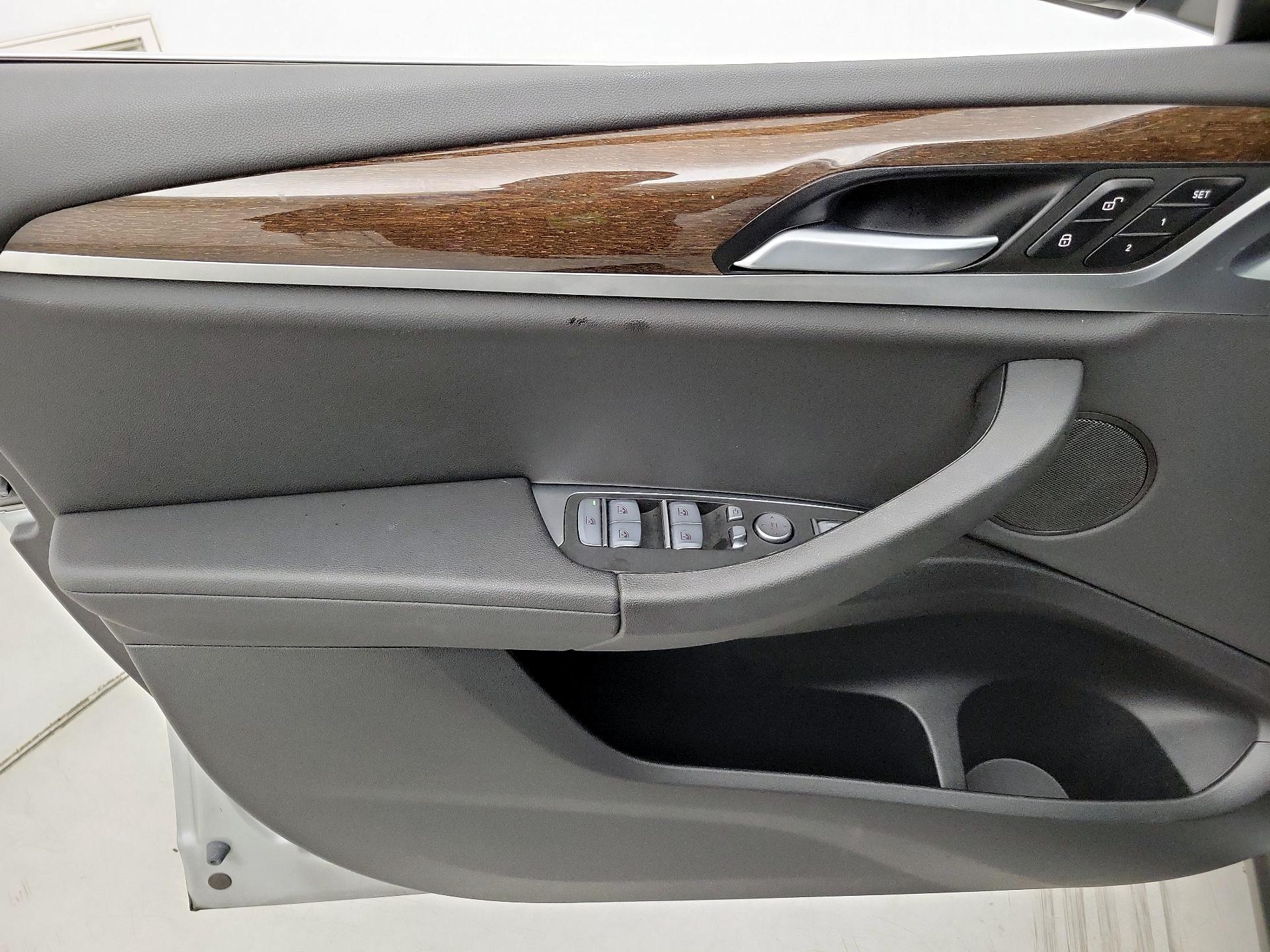 Thumbnail: 2021 BMW X3 - 12