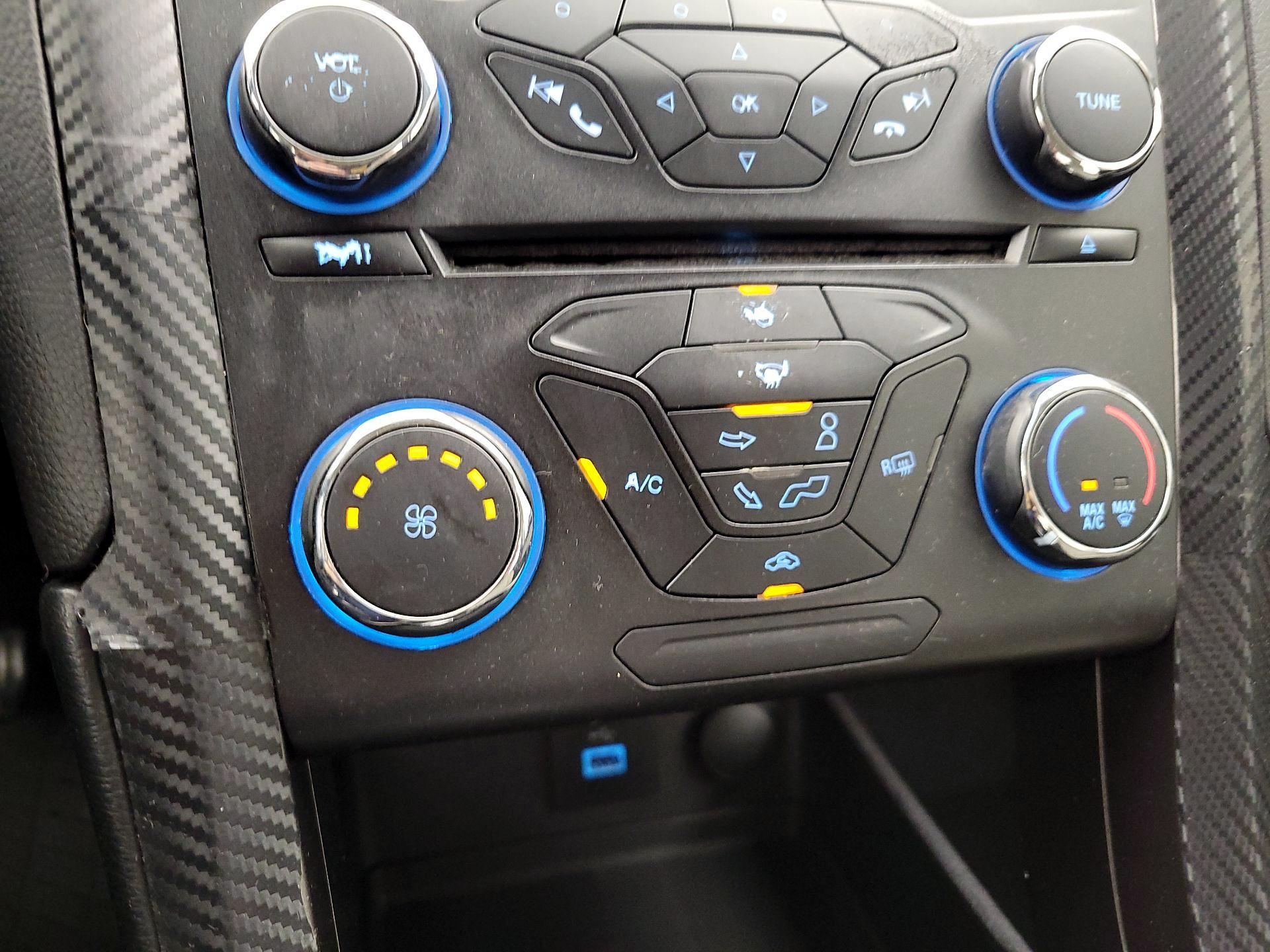Thumbnail: 2017 Ford Fusion - 16